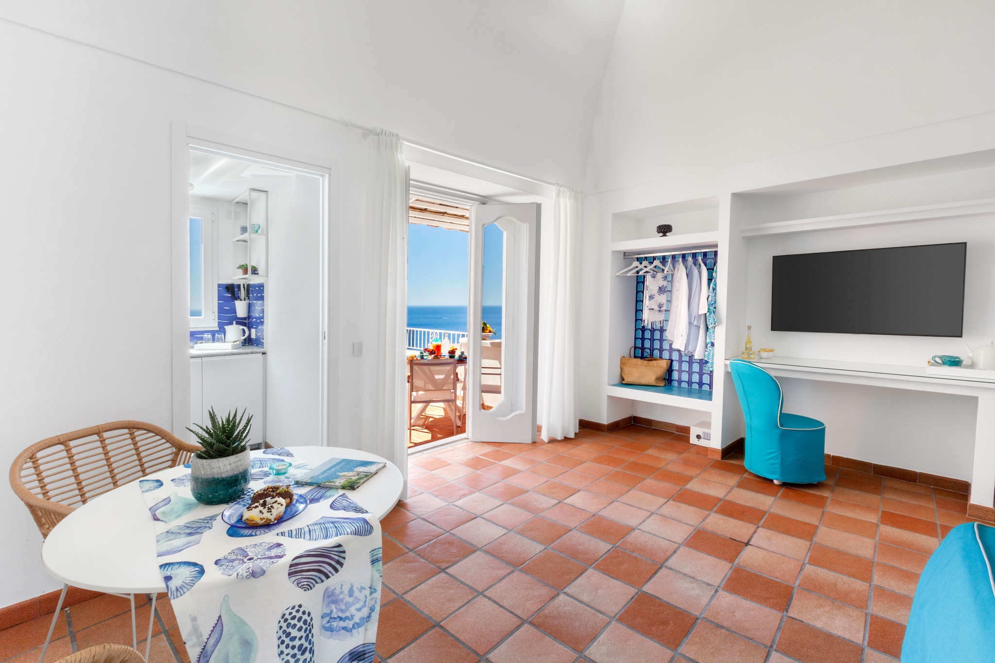 Medusa Suite-Bedroom
