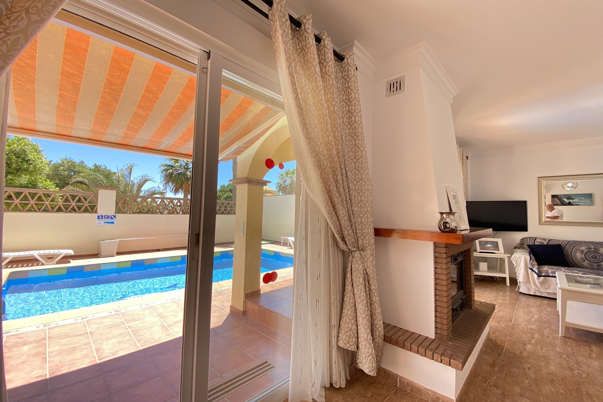 Villa Madrid Private Pool by Casasol-Wohnzimmer