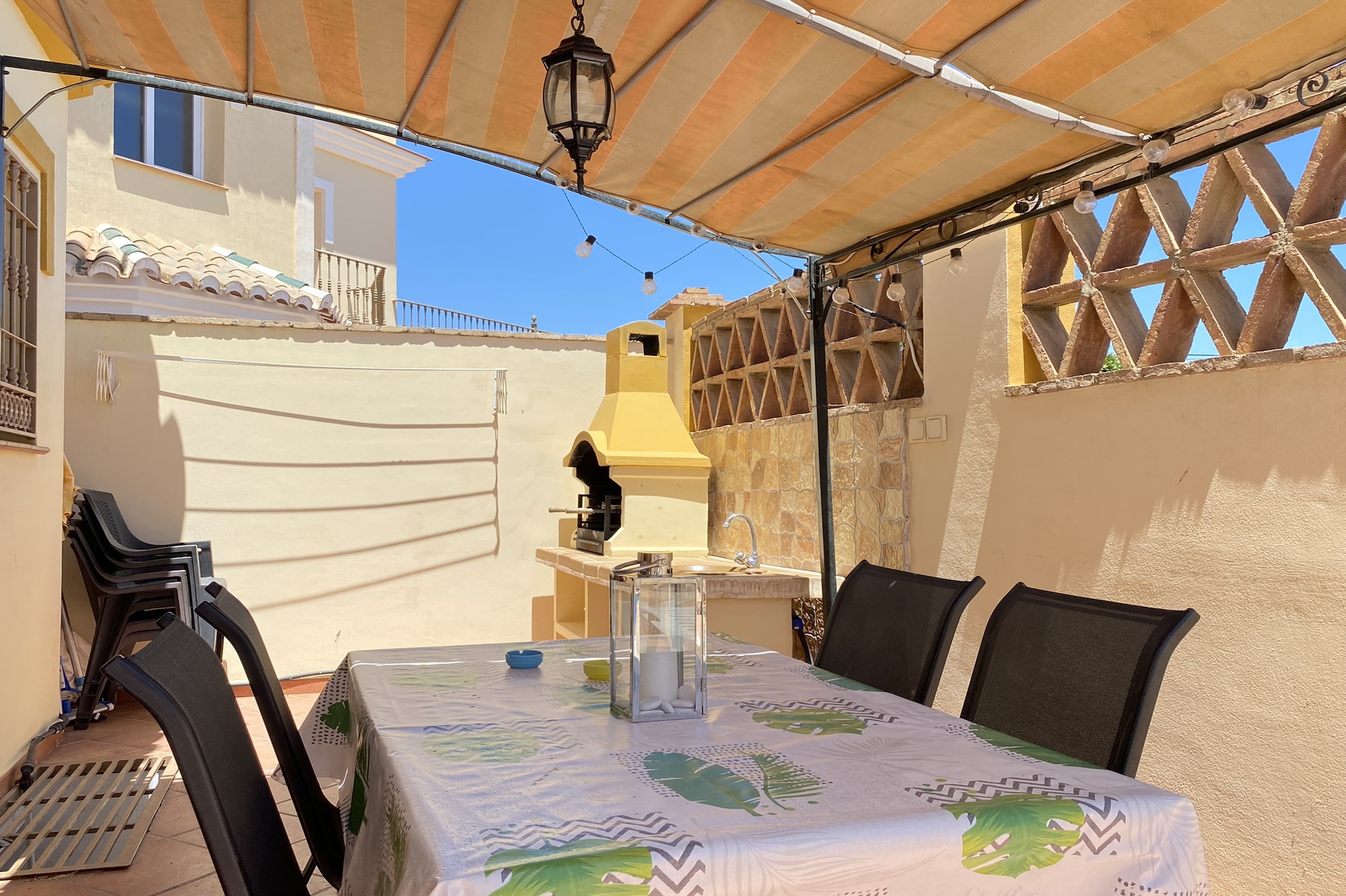 Villa Madrid Private Pool by Casasol-Terrasse