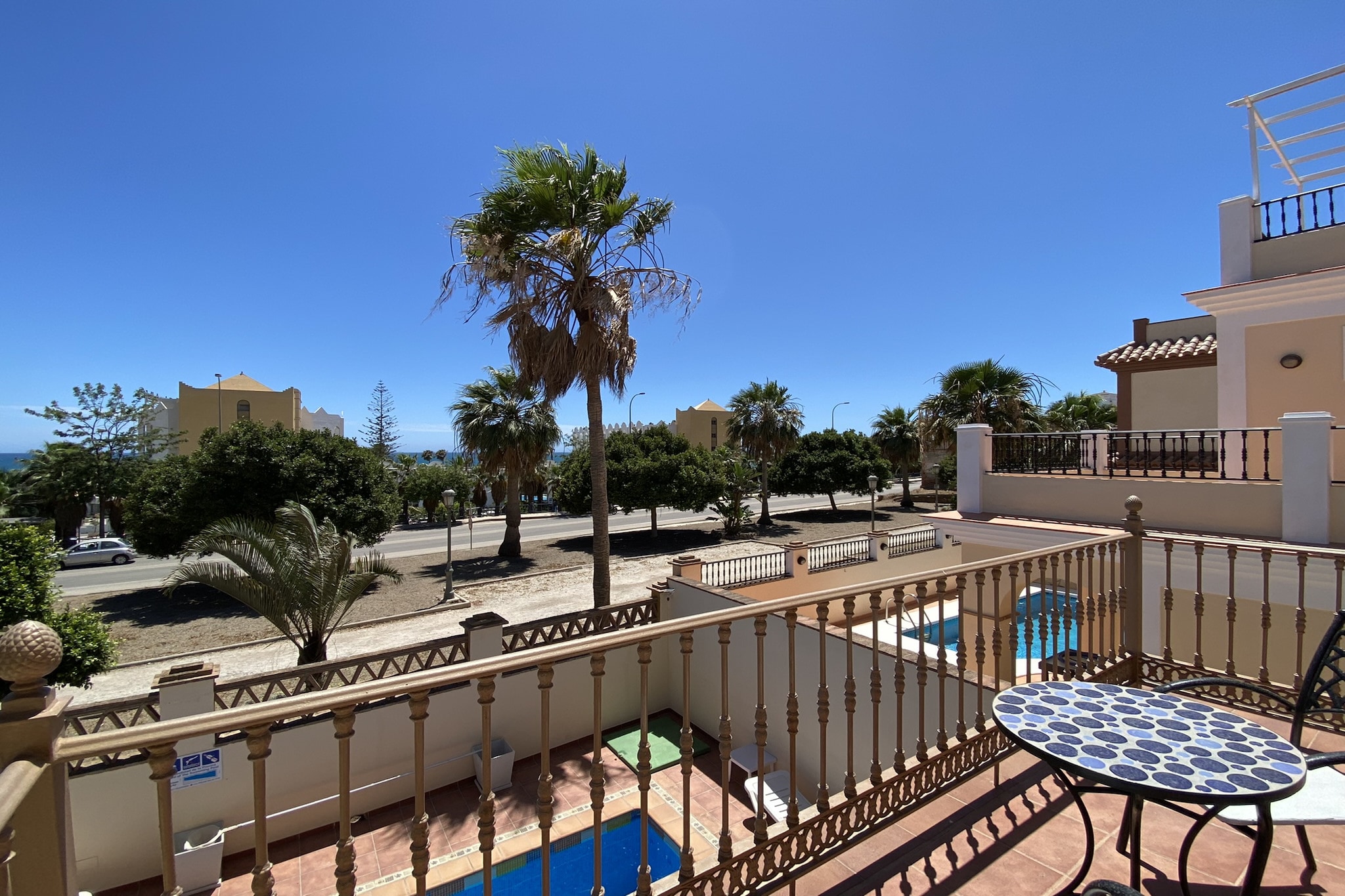 Villa Madrid Private Pool by Casasol-Terrassenbalkon