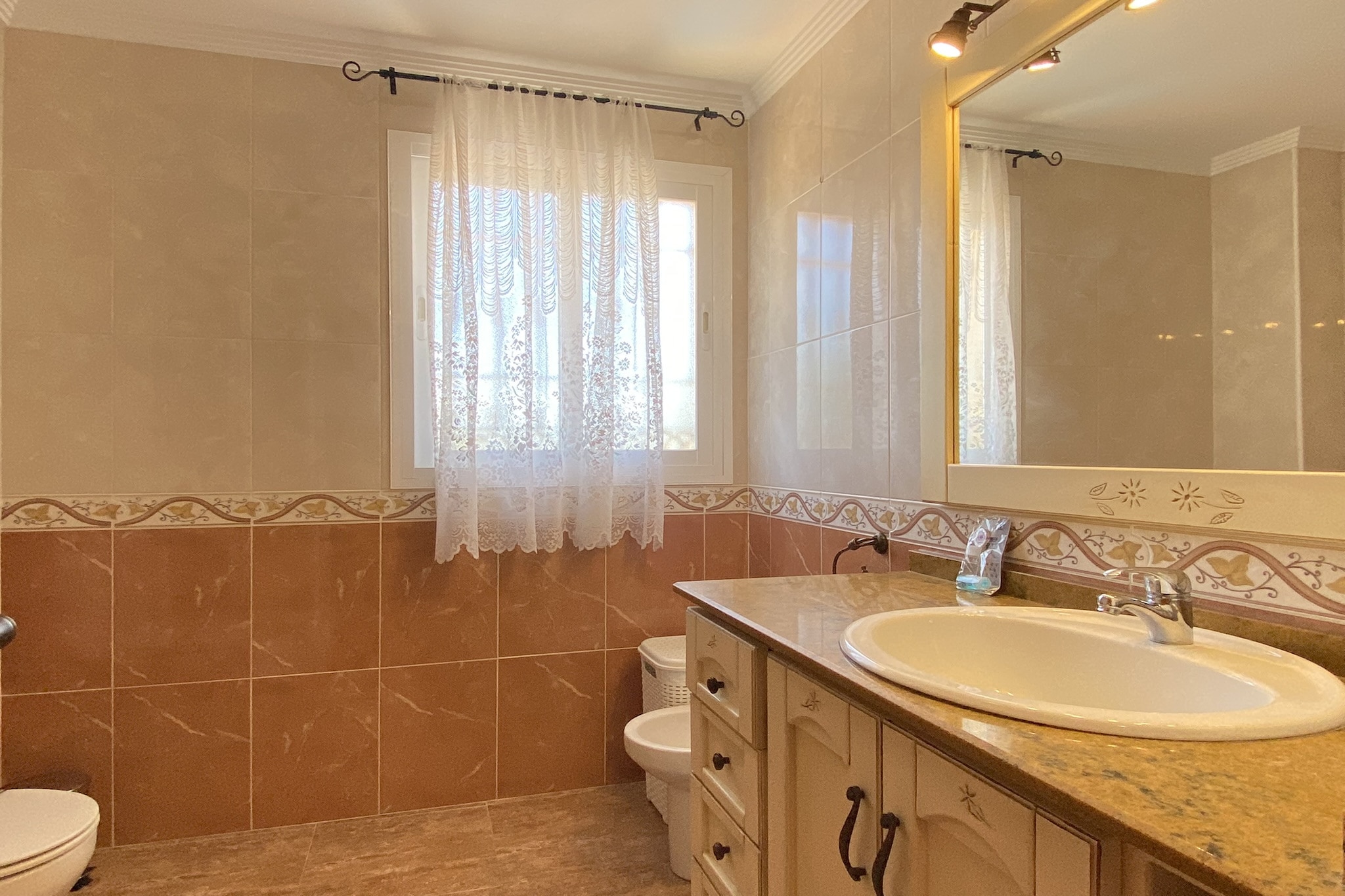 Villa Madrid Private Pool by Casasol-Badezimmer