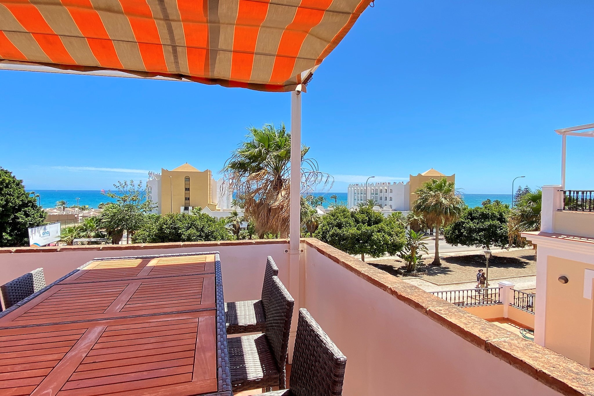 Villa Madrid Private Pool by Casasol-Terrassenbalkon