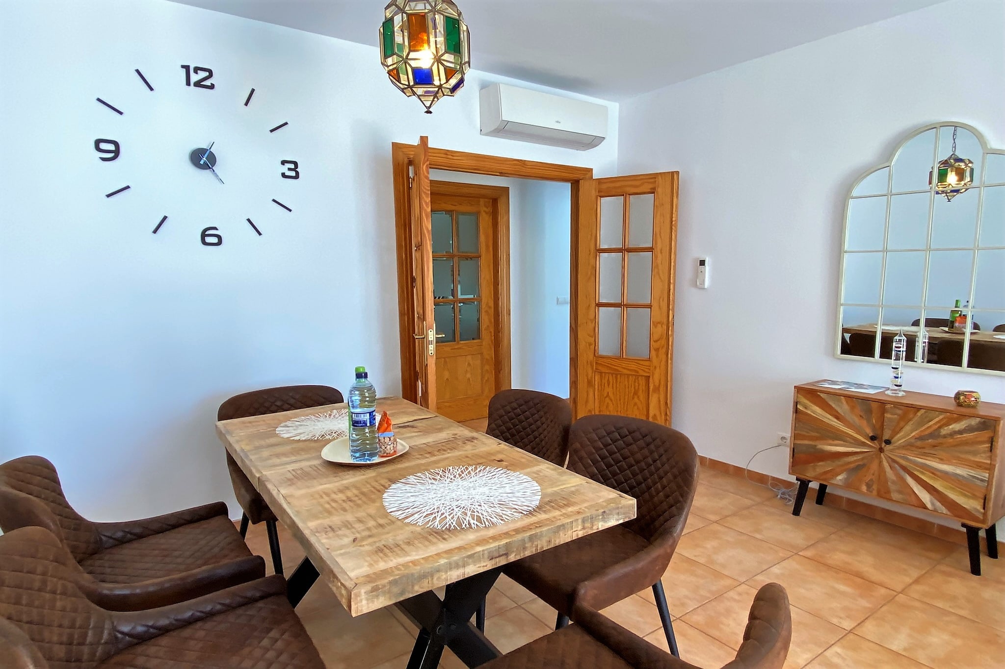 Azahara En Suite by Casasol-Salle à manger
