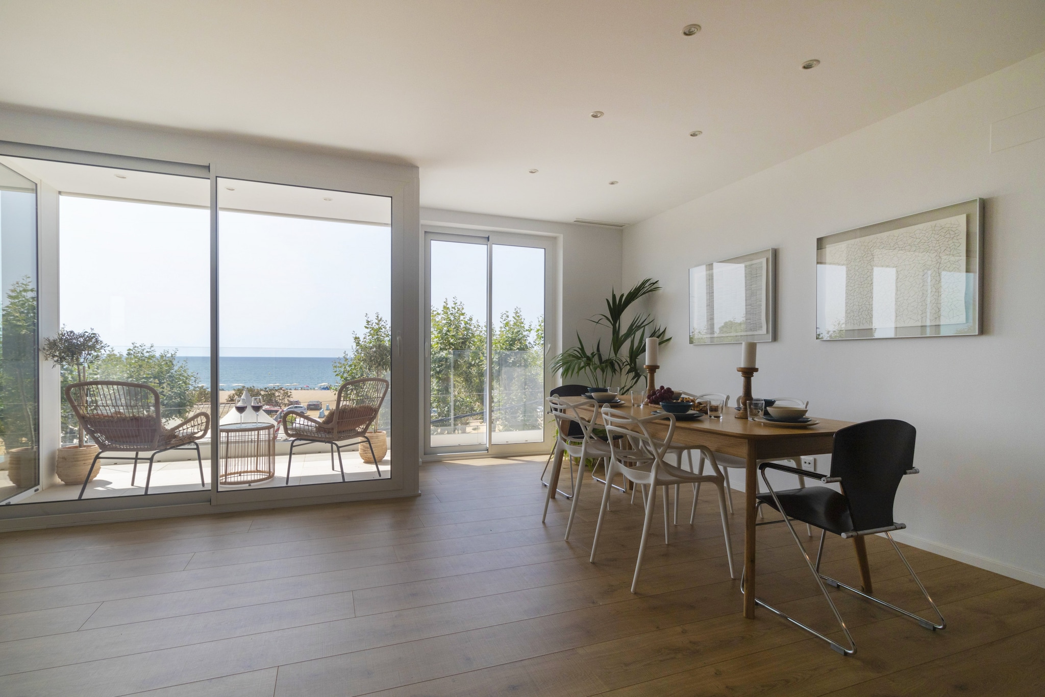 Vivalidays Apartour  - Calella-Salle à manger