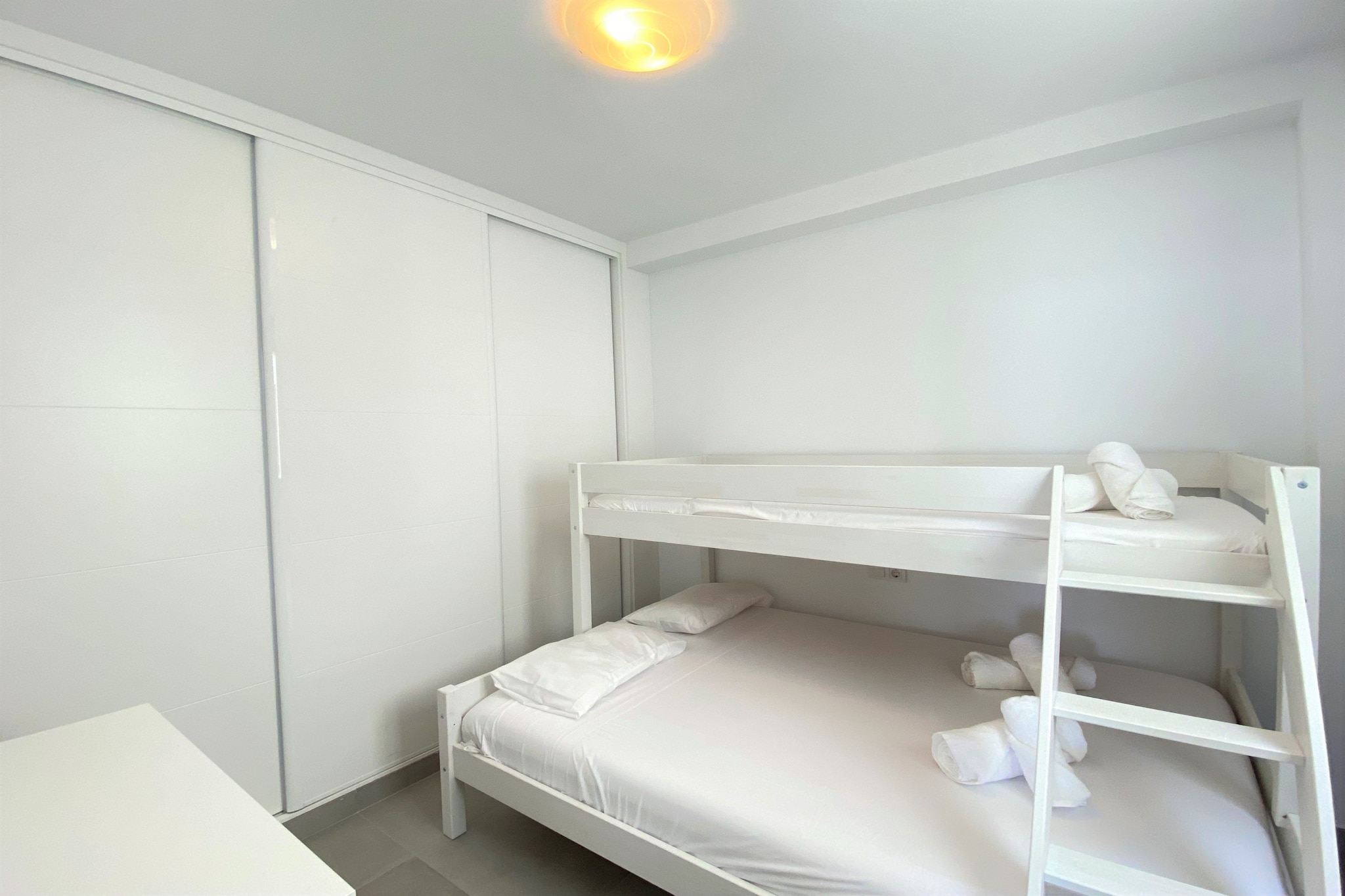 Terrazas de Ladera Duplex 2 by Casasol-Chambre