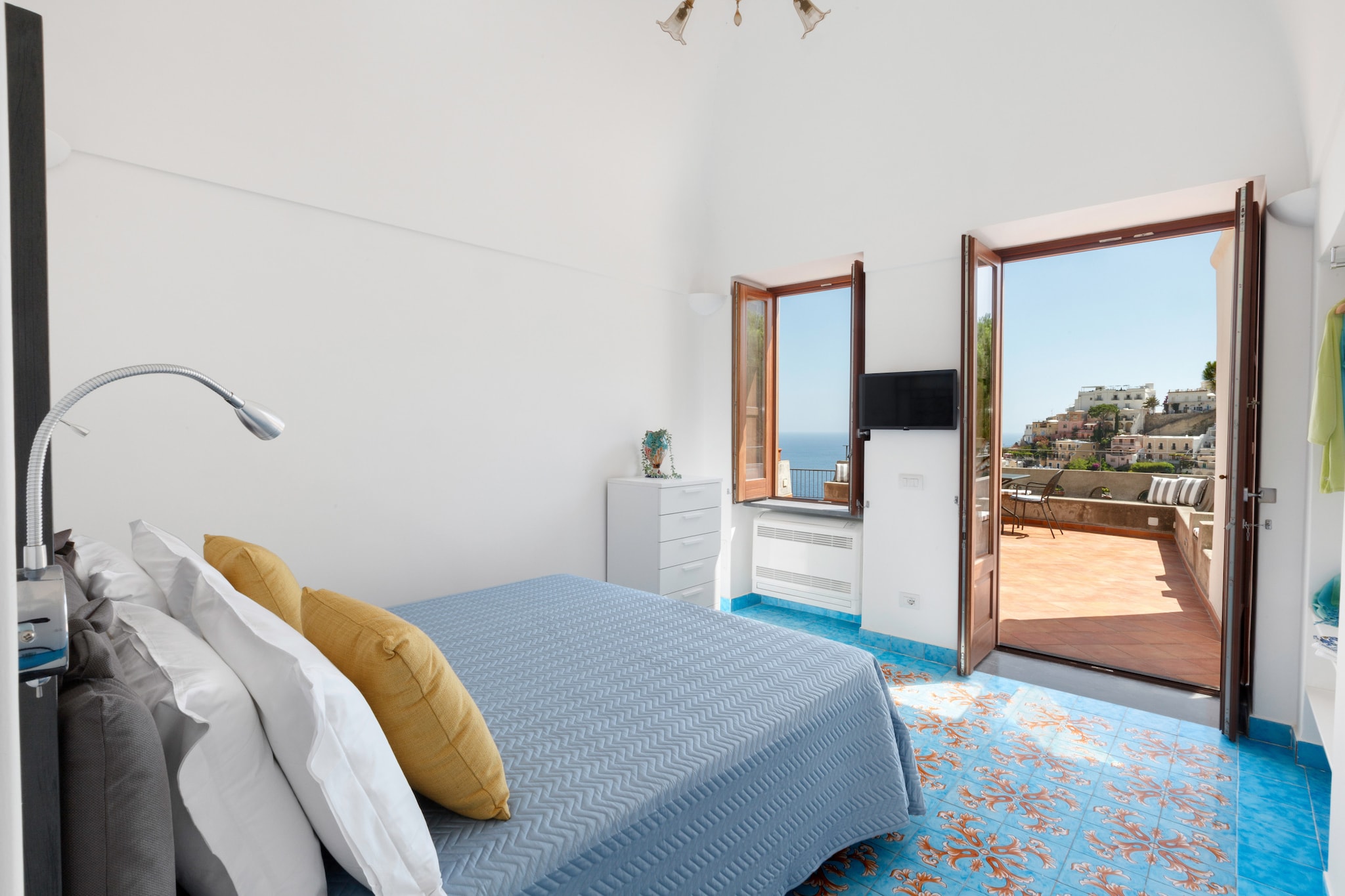 Villa Field-Bedroom