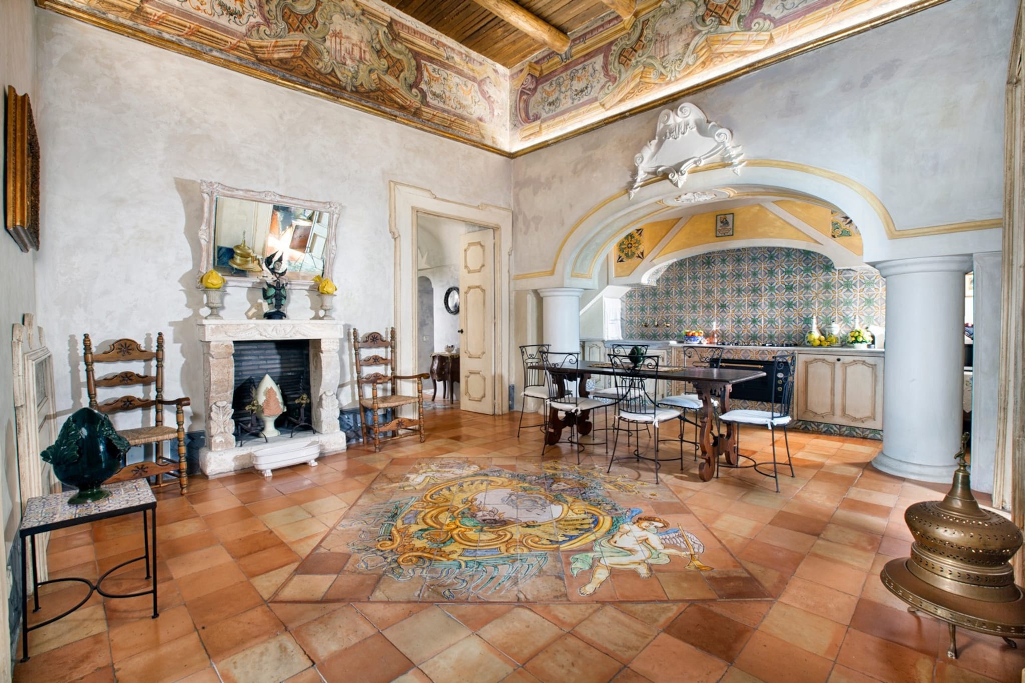 Palazzo Crocione-Kitchen