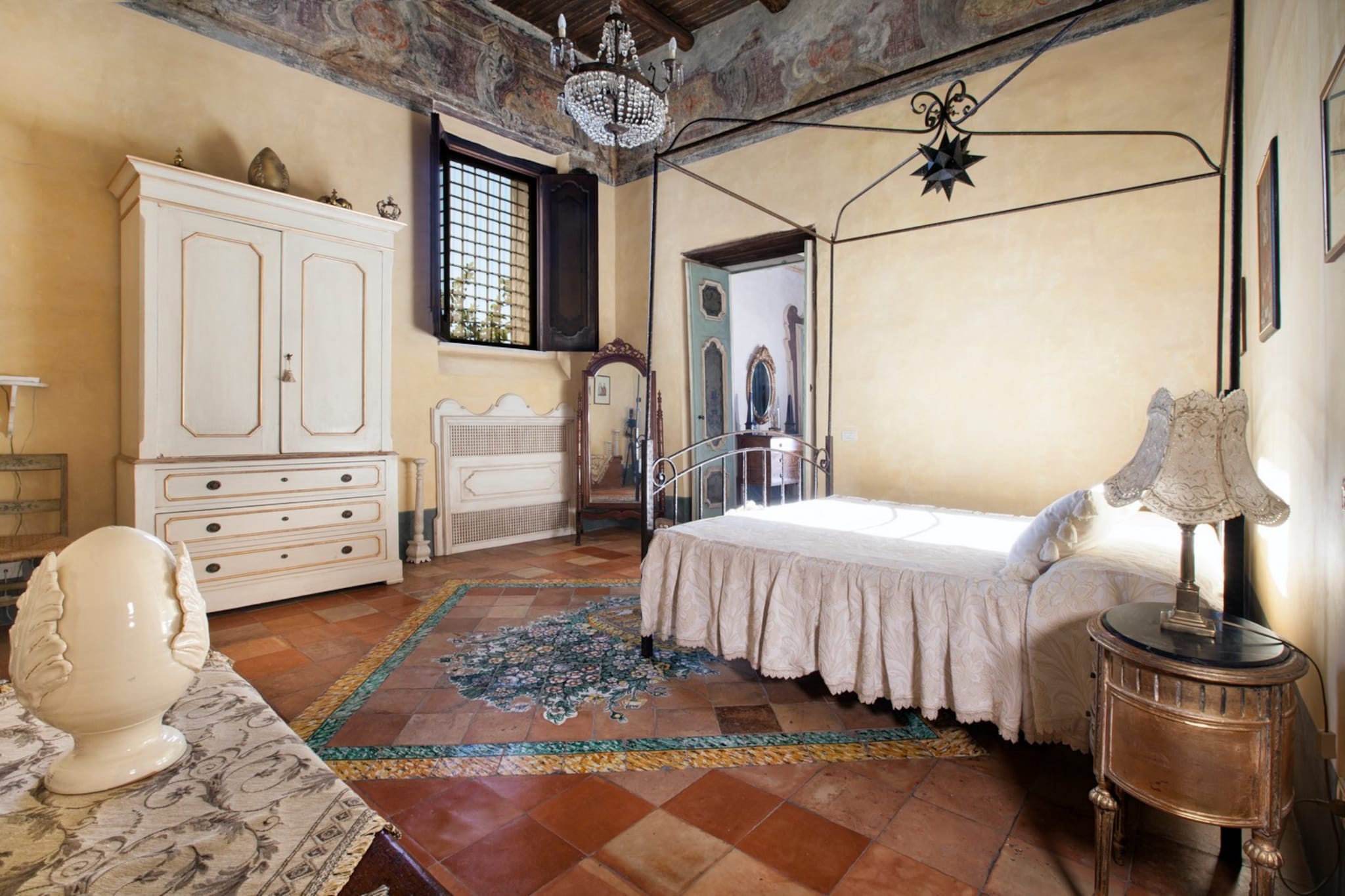 Palazzo Crocione-Bedroom