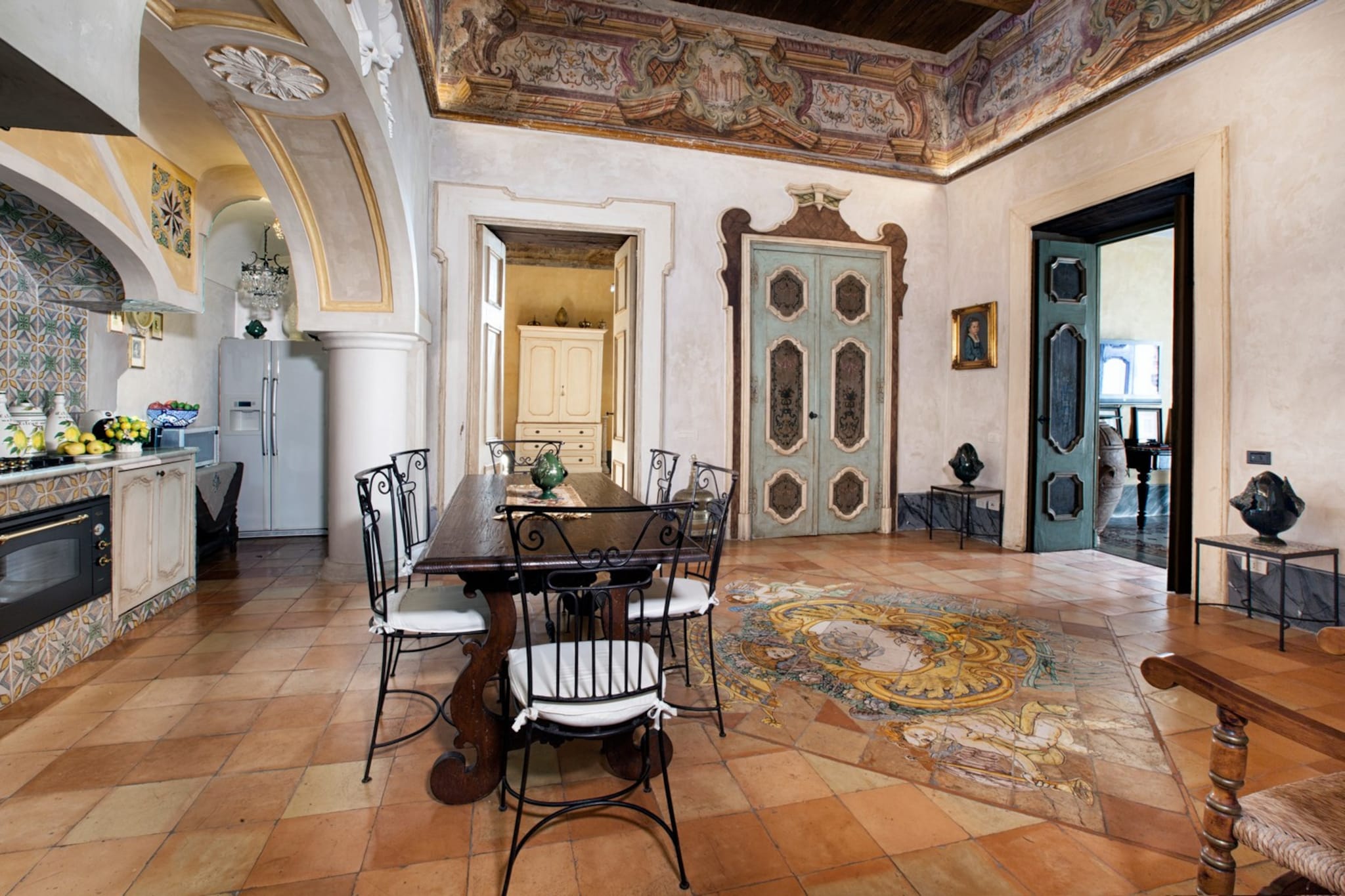 Palazzo Crocione-Kitchen