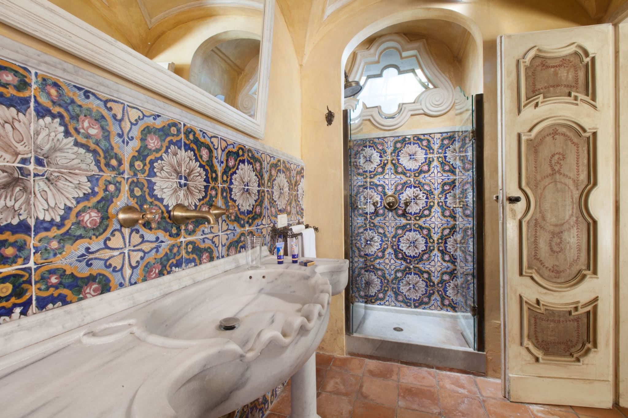 Palazzo Crocione-Bathroom