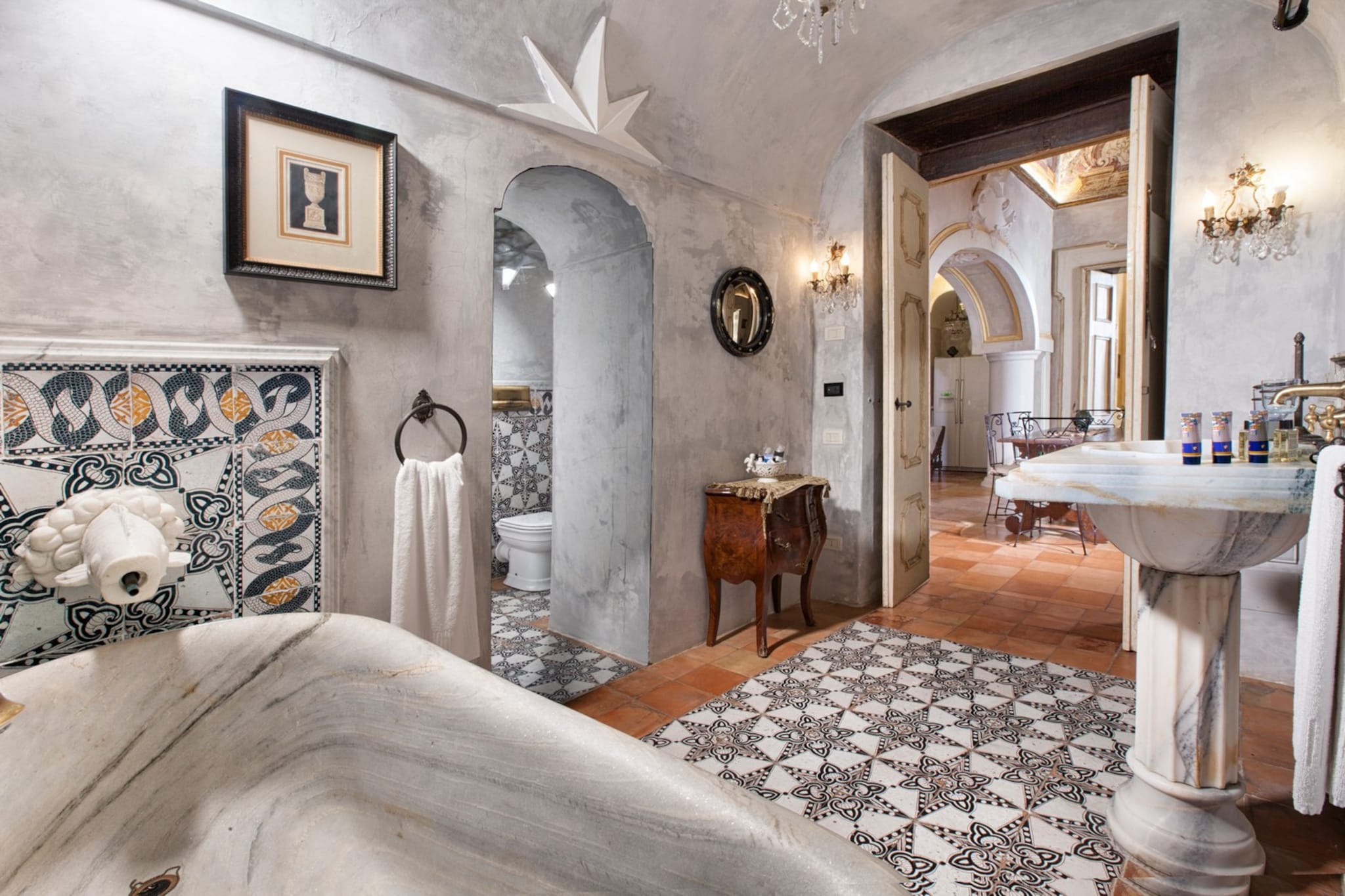 Palazzo Crocione-Bathroom