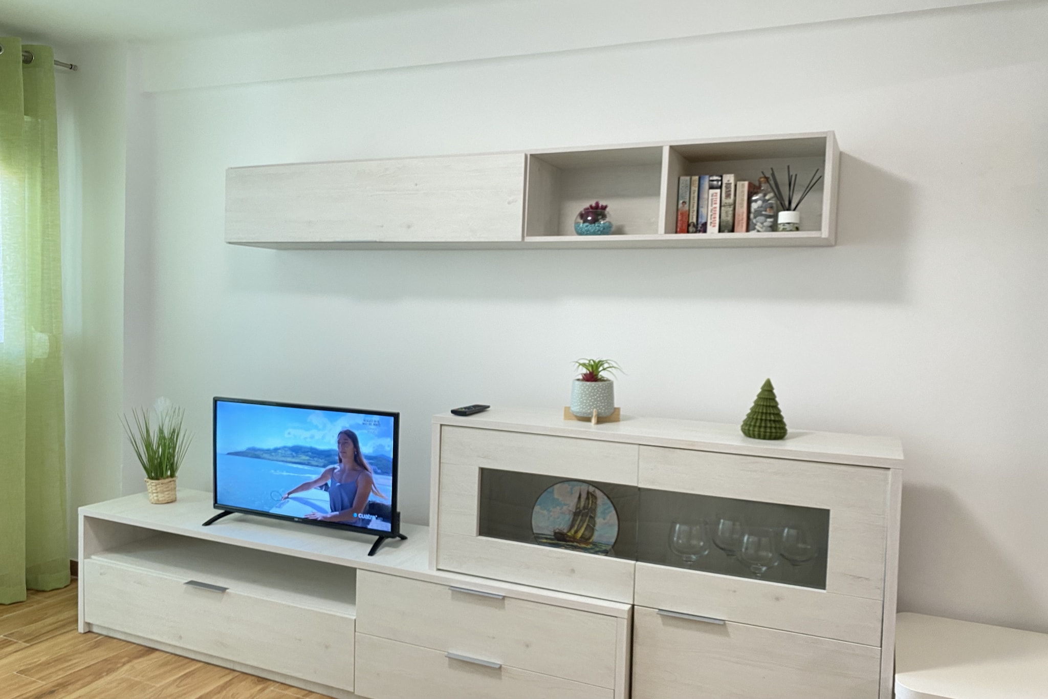 City Center 2B by Casasol-Living room