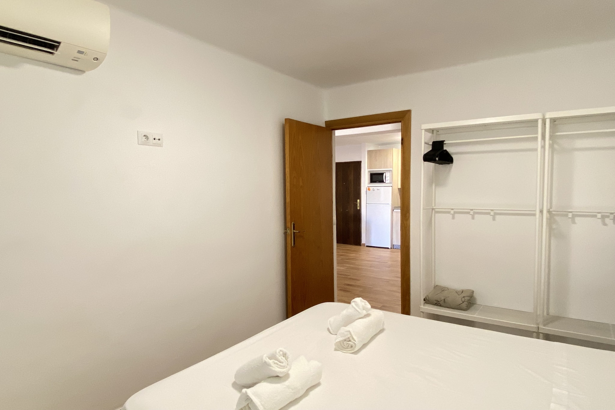 City Center 2B by Casasol-Bedroom
