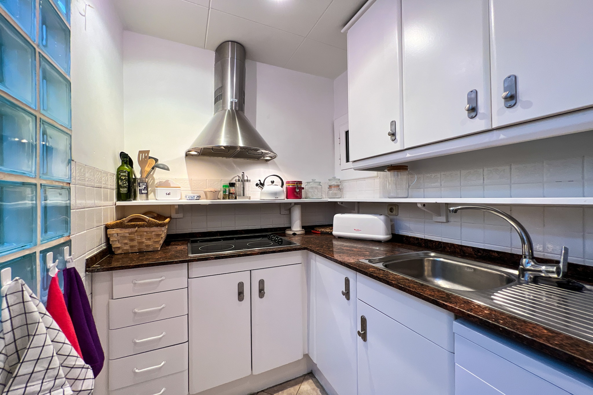 Vivalidays Albert - Calella-Keuken