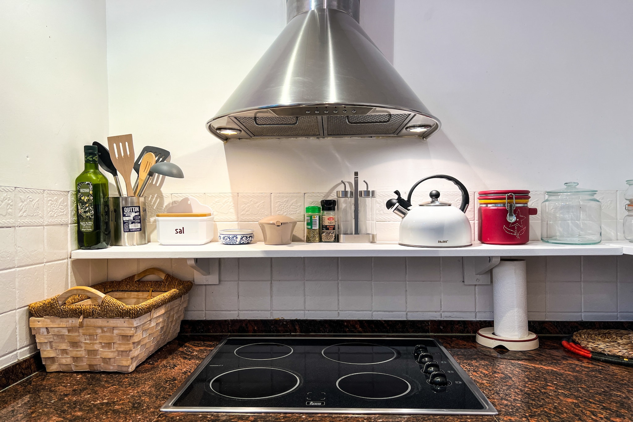 Vivalidays Albert - Calella-Keuken