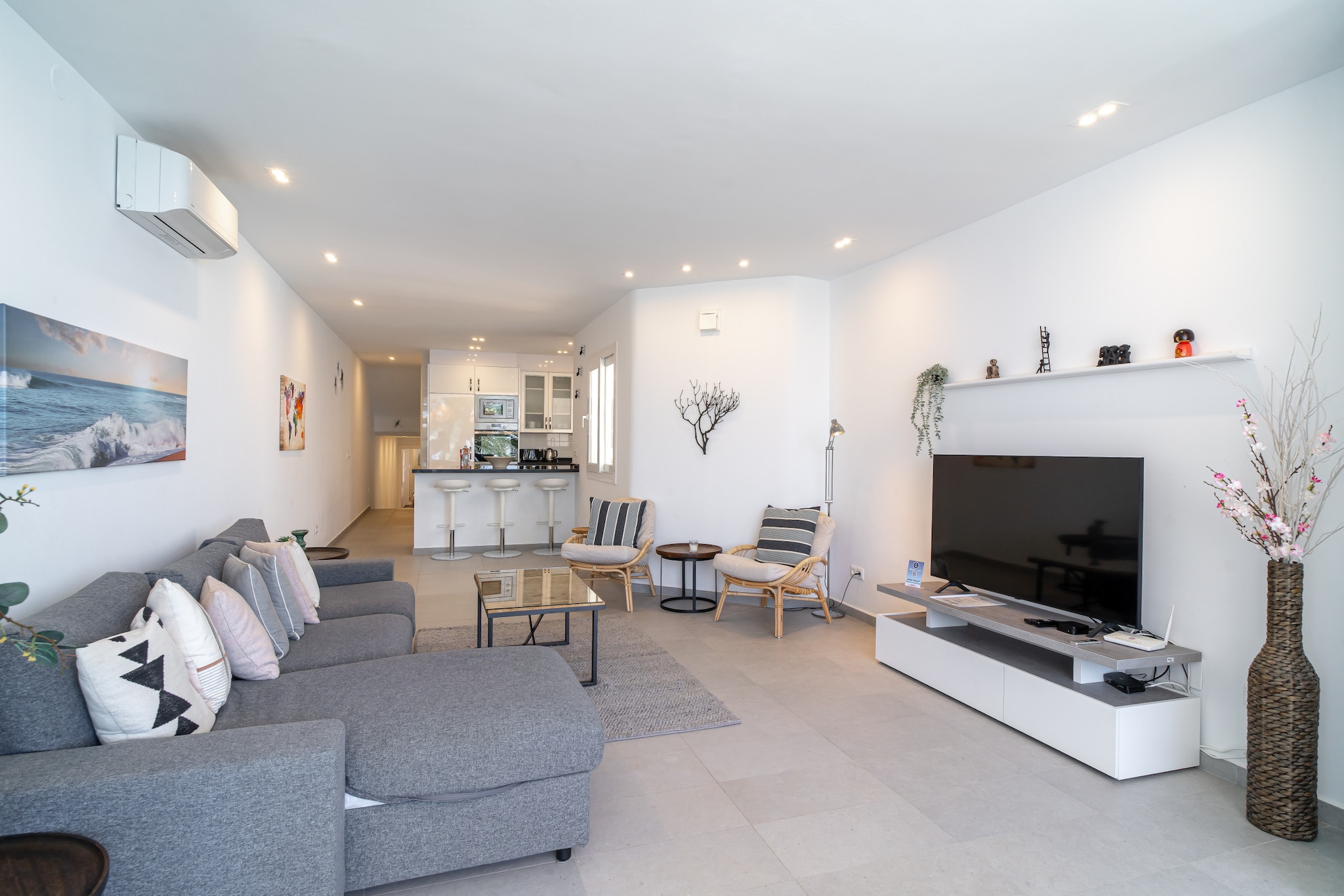 Tuhillo E1 Luxury Seaview by Casasol-Salon
