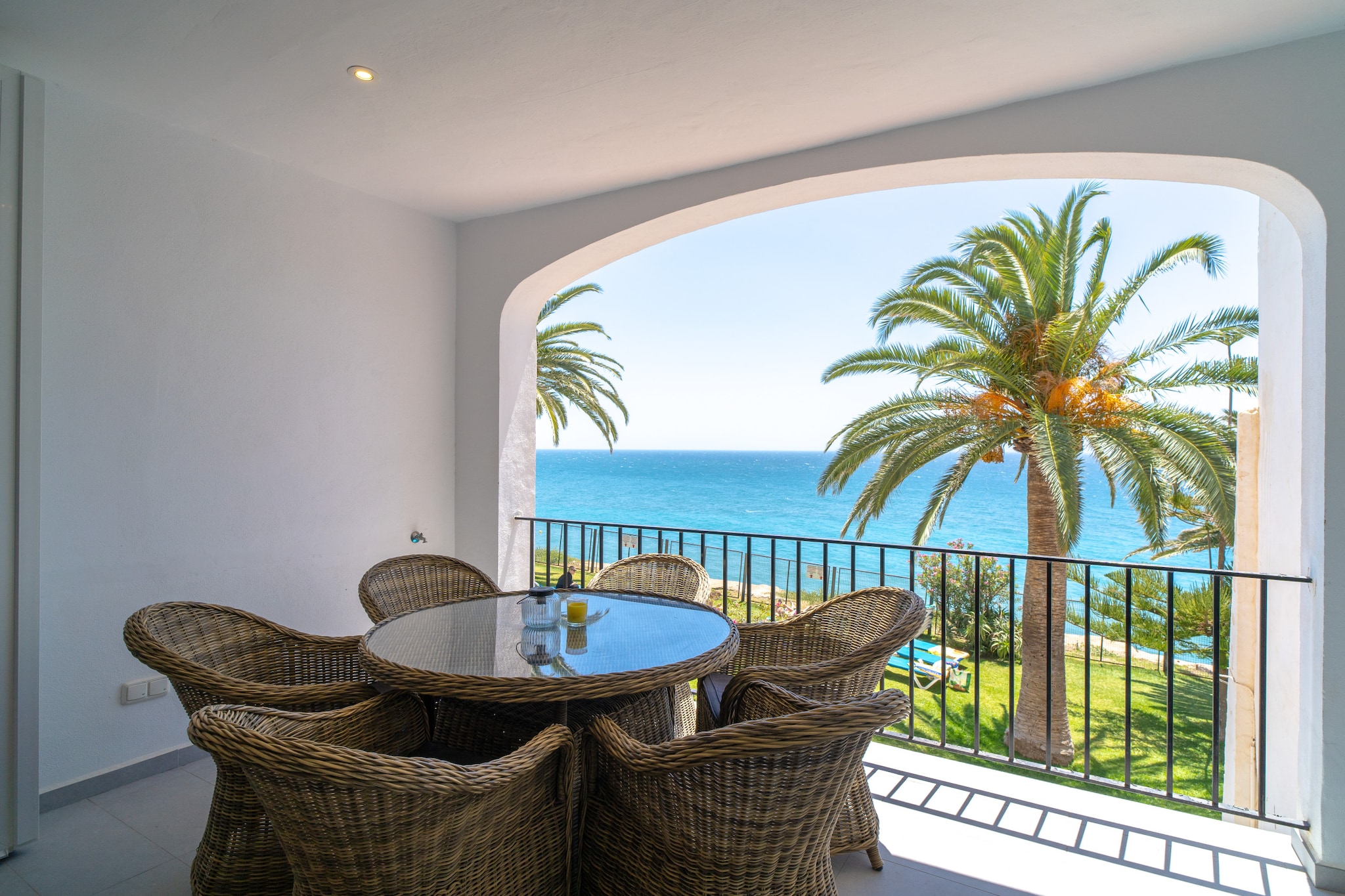 Tuhillo E1 Luxury Seaview by Casasol-Balcon-terrasse