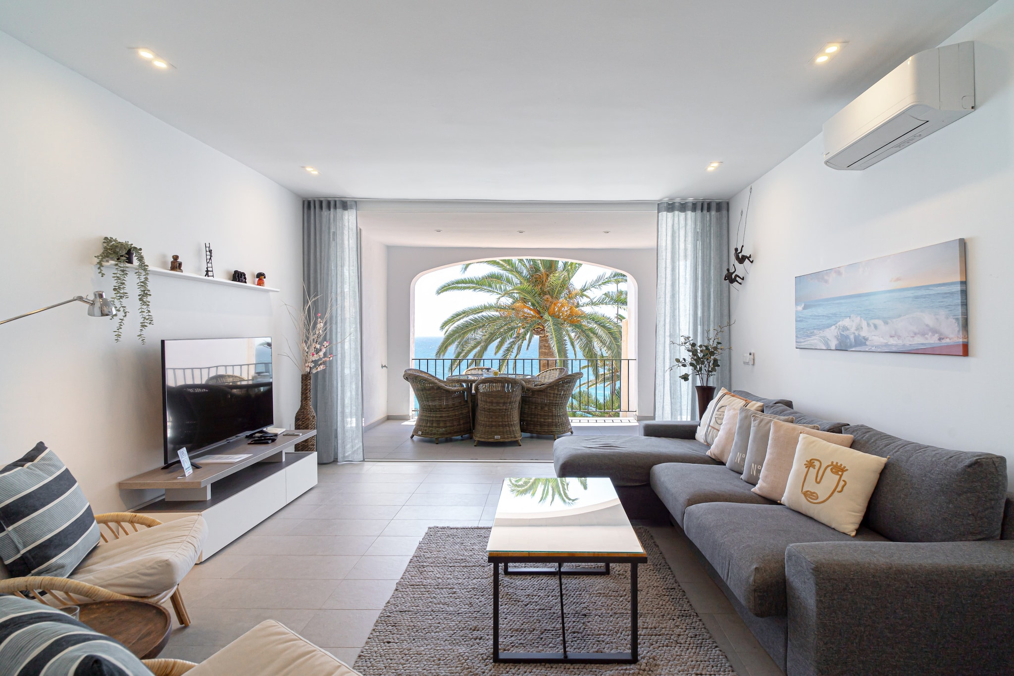 Tuhillo E1 Luxury Seaview by Casasol-Salon