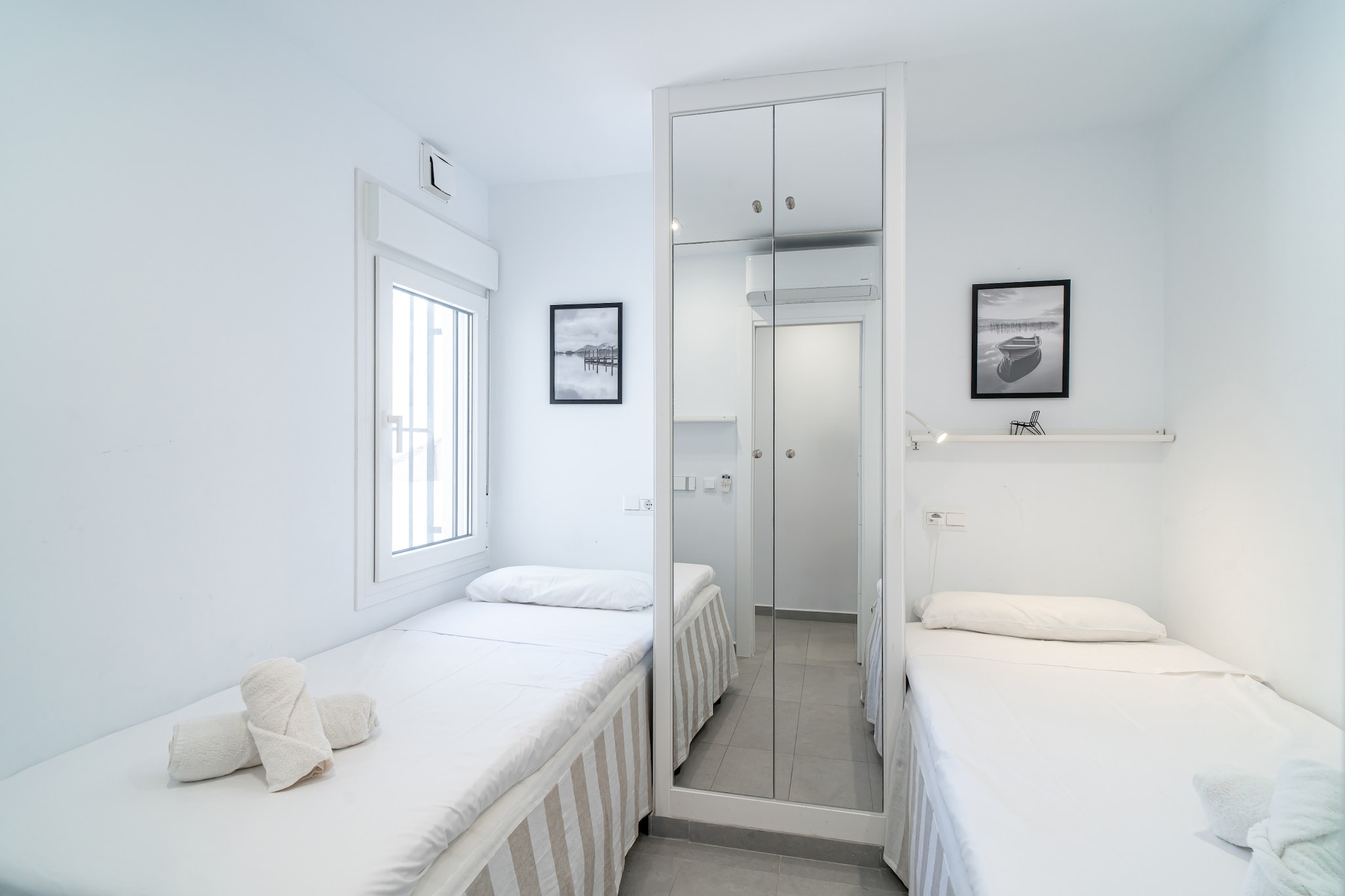 Tuhillo E1 Luxury Seaview by Casasol-Chambre