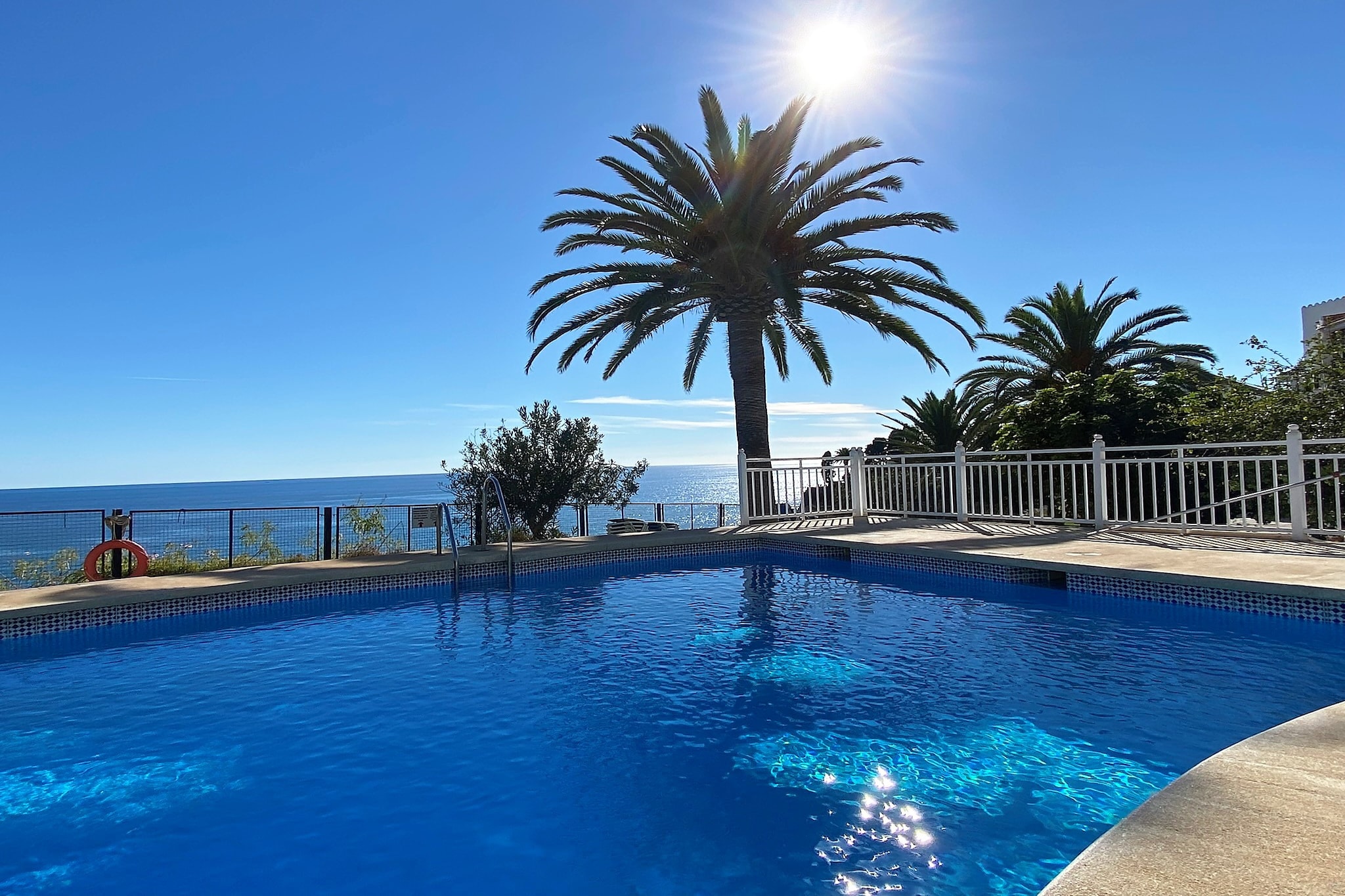 Tuhillo E1 Luxury Seaview by Casasol-Piscine
