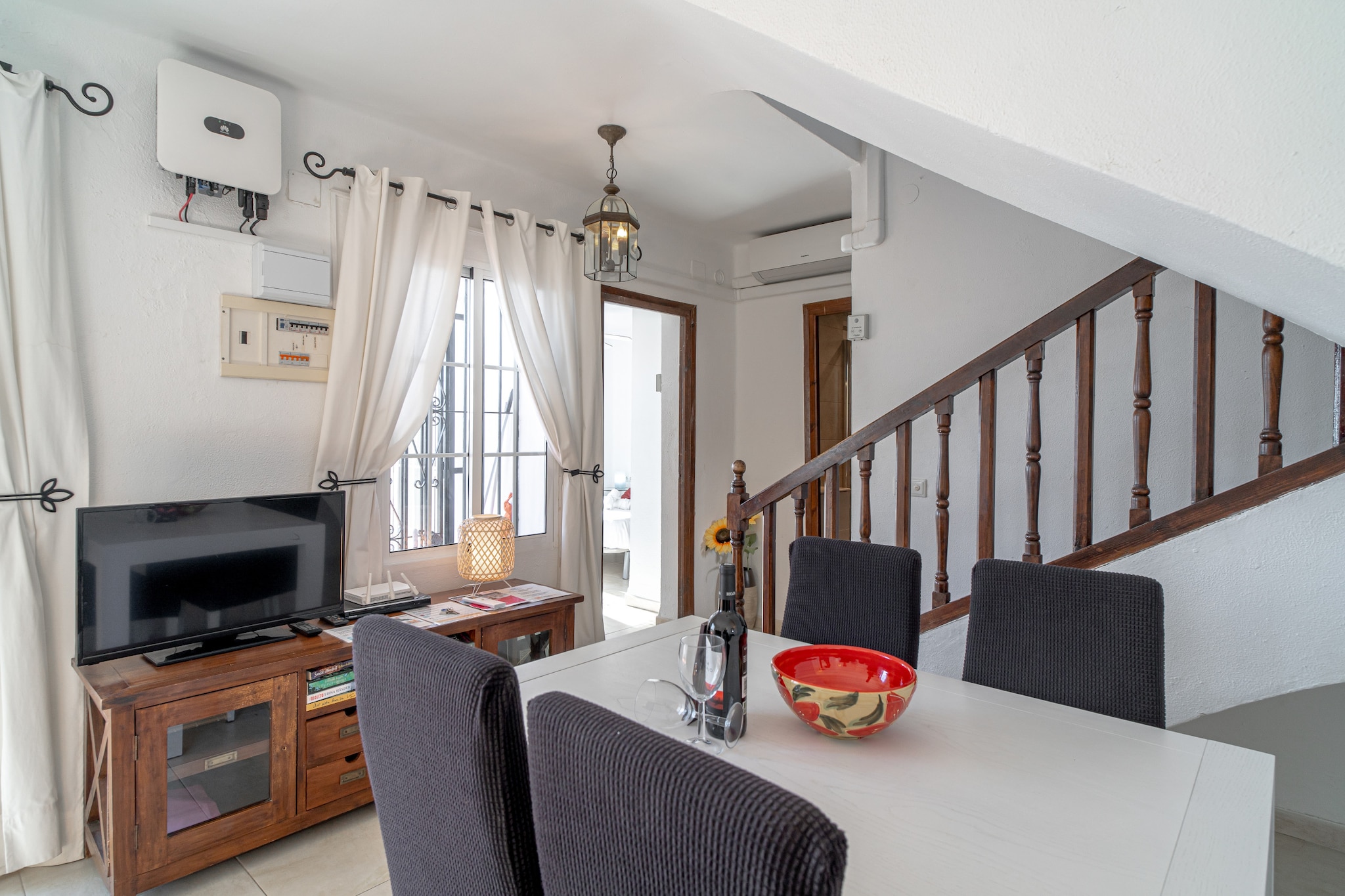 Villa Caritas Punta Lara by Casasol-Eetkamer