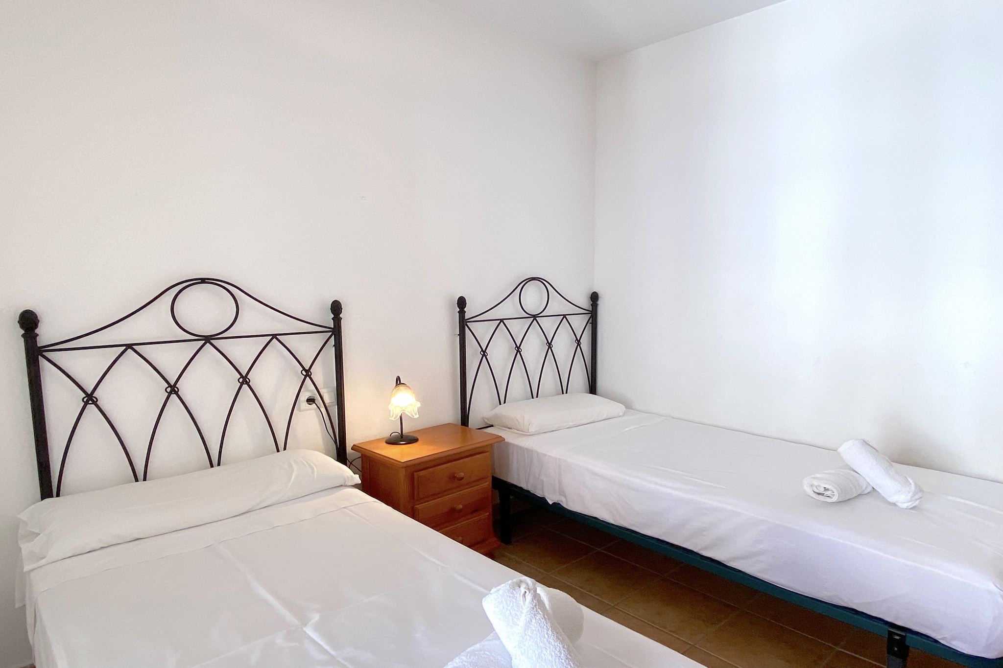 Milenio 1H Apartment by Casasol-Chambre