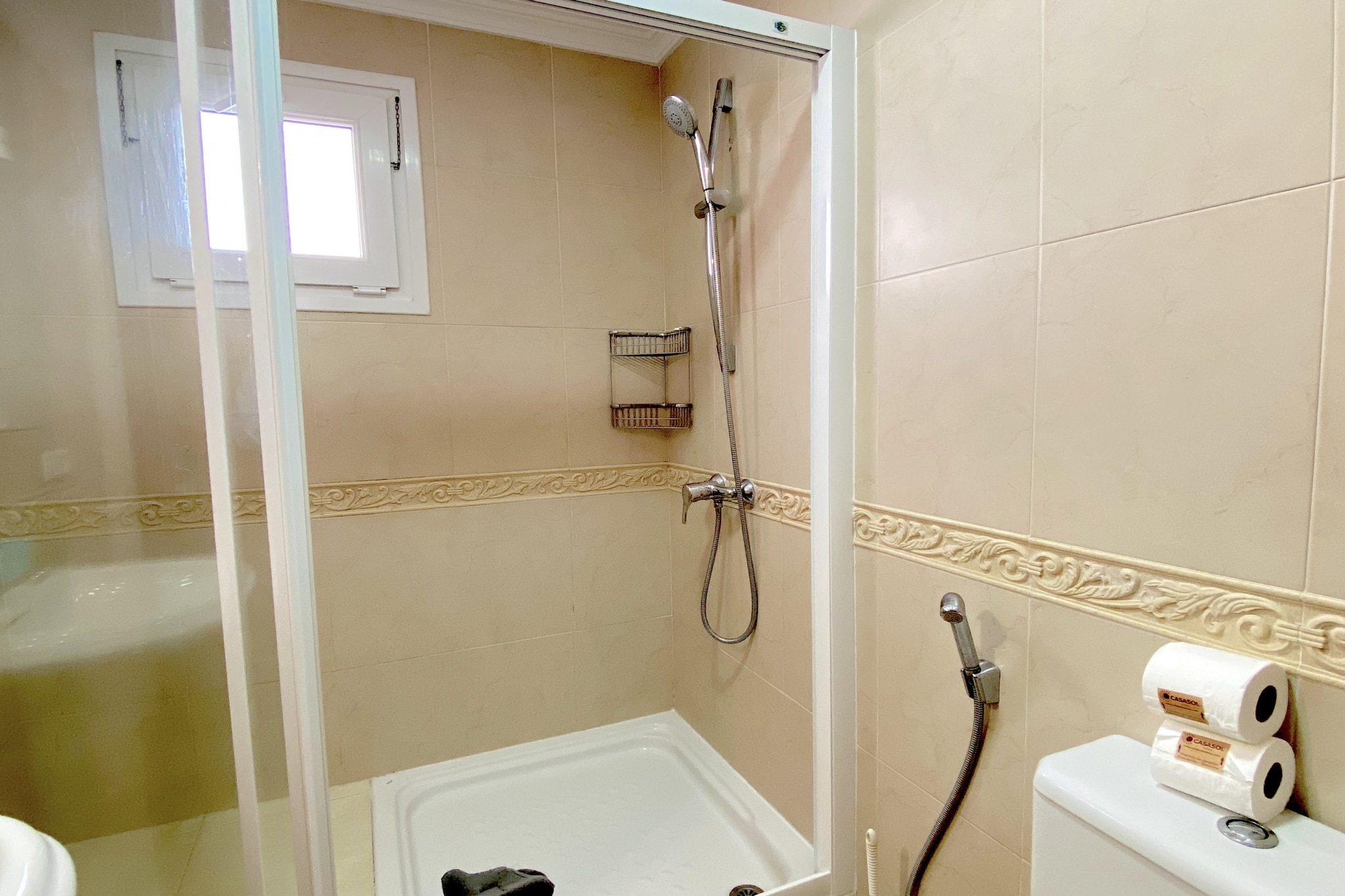 Milenio 1H Apartment by Casasol-Salle de bain