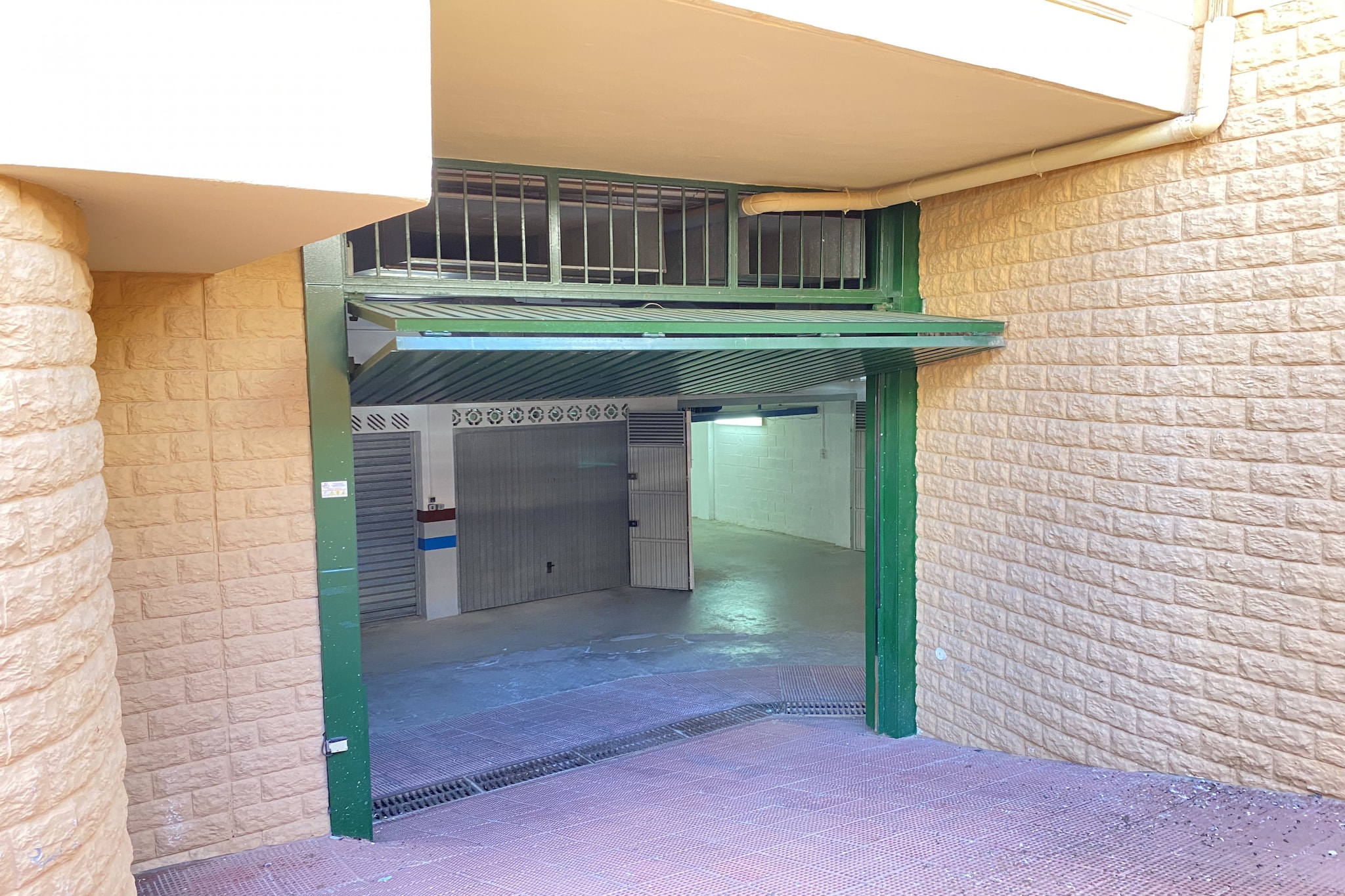Milenio 1H Apartment by Casasol-Image-tags.garage