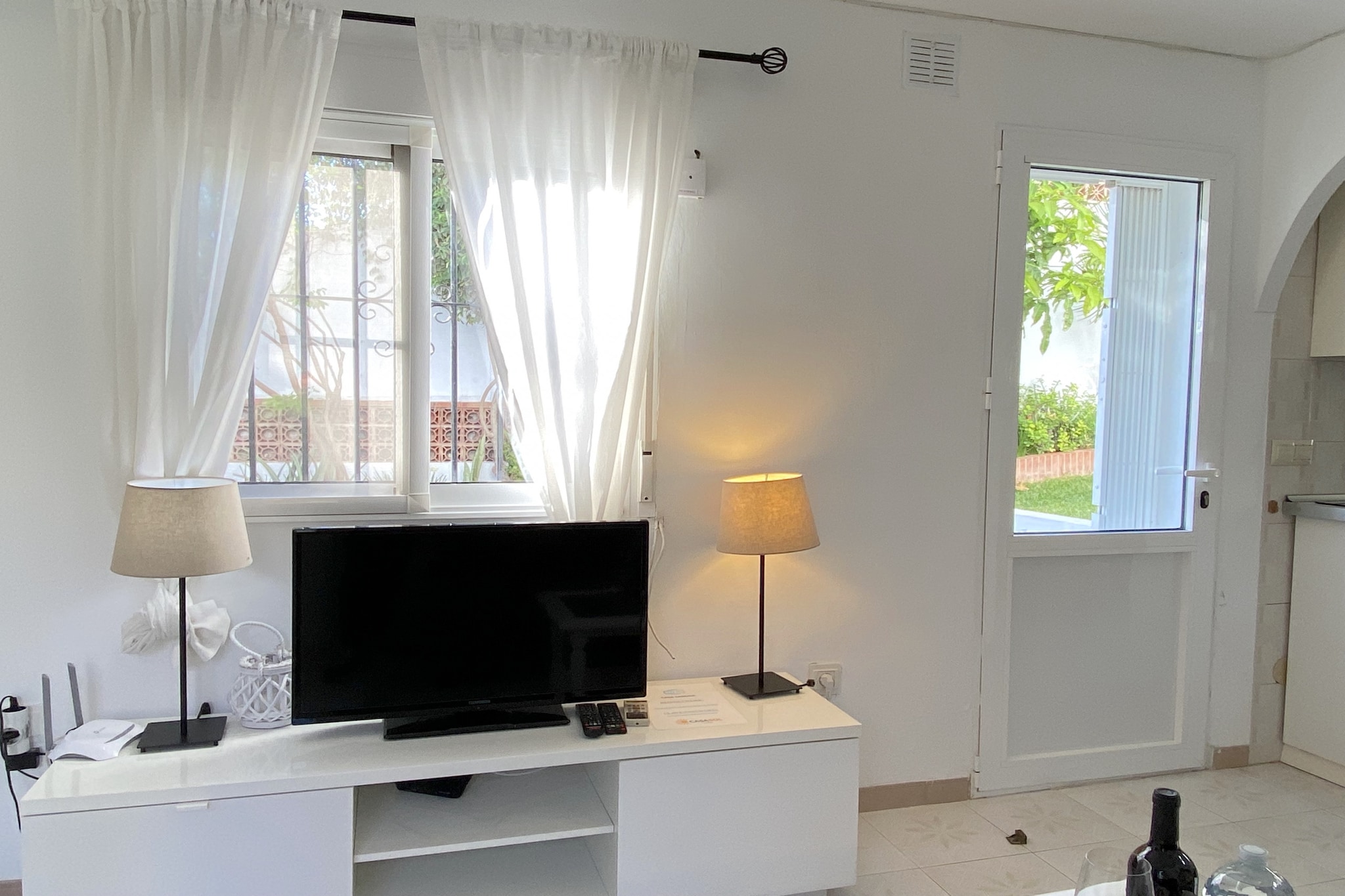 Villa Sandra Al Fresco Apartment by Casasol-Living room