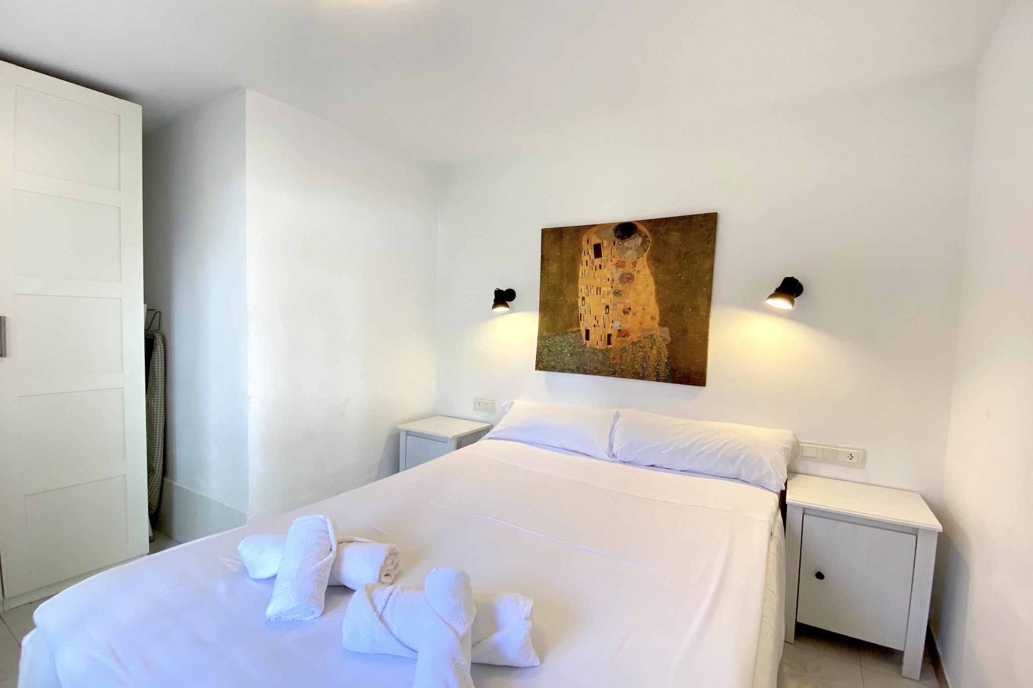 Villa Sandra Al Fresco Apartment by Casasol-Bedroom