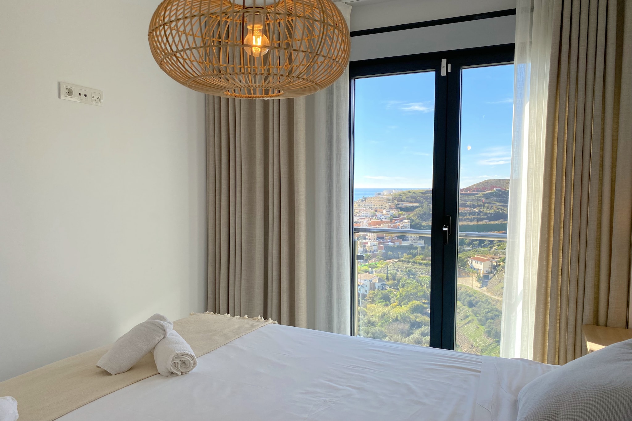 Balcon del Mar Seaview 211 by Casasol-Chambre