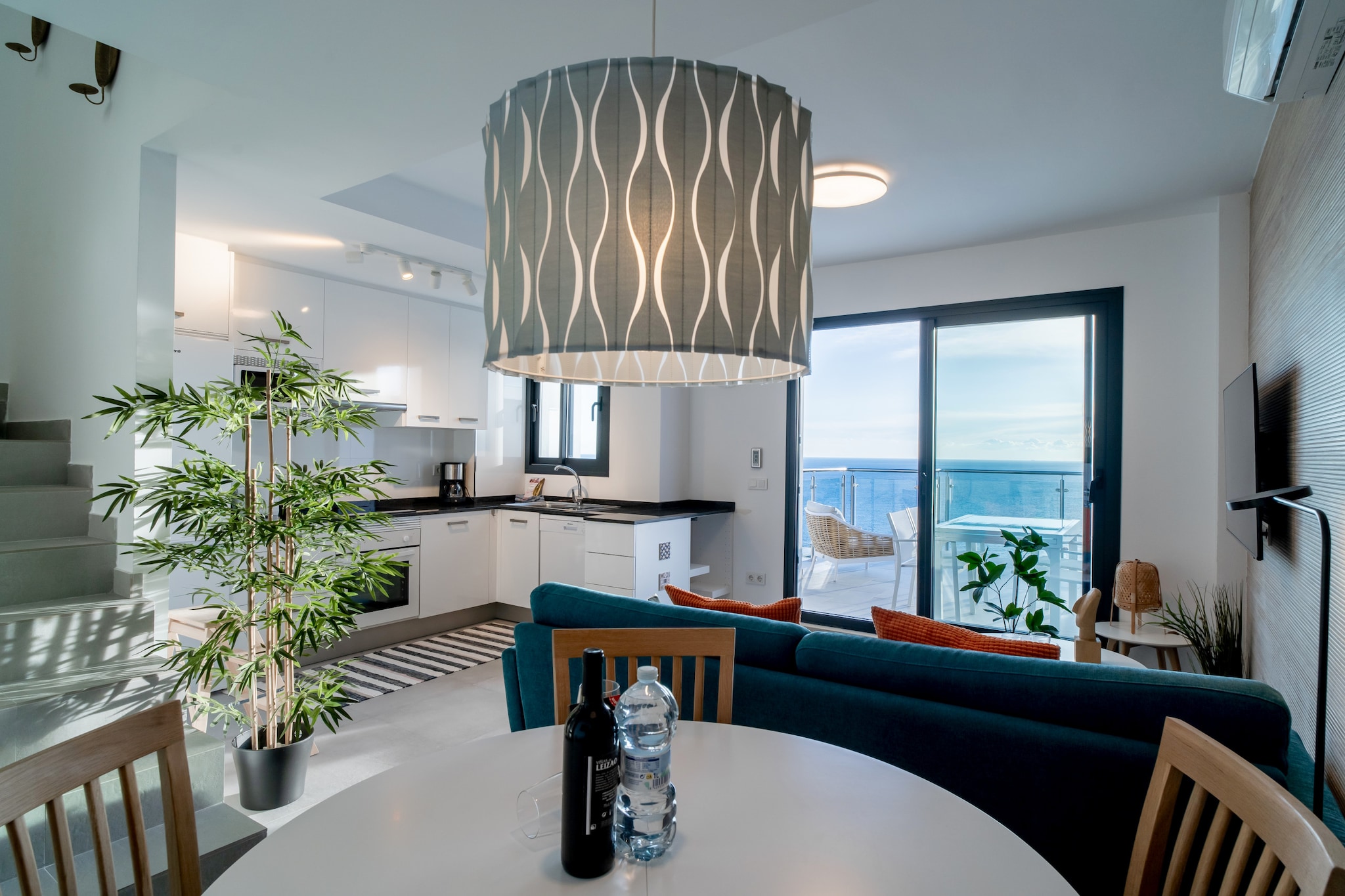 Terrazas de Ladera Duplex 7 by Casasol-Salle à manger