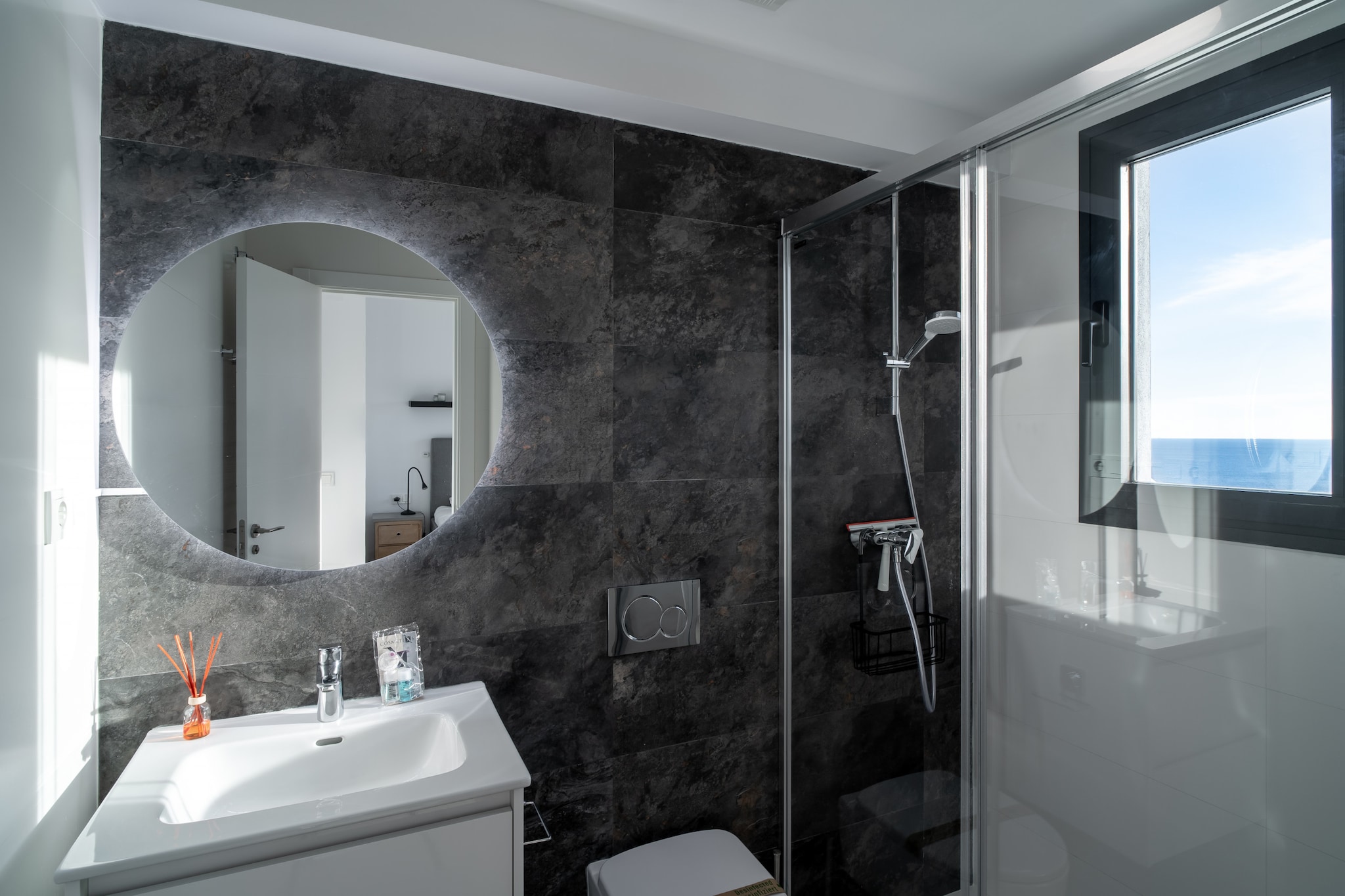 Terrazas de Ladera Duplex 7 by Casasol-Salle de bain