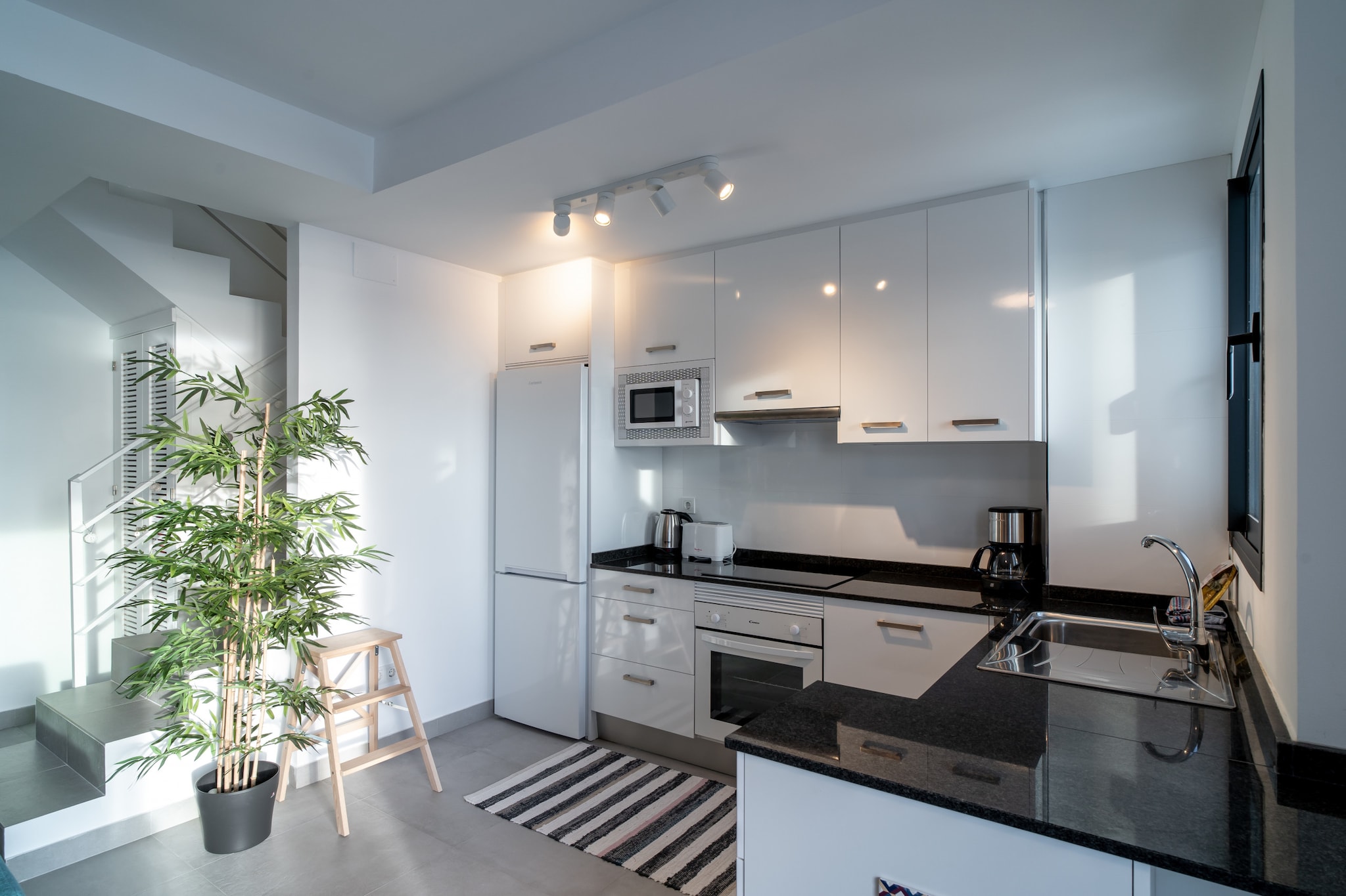 Terrazas de Ladera Duplex 7 by Casasol-Cuisine