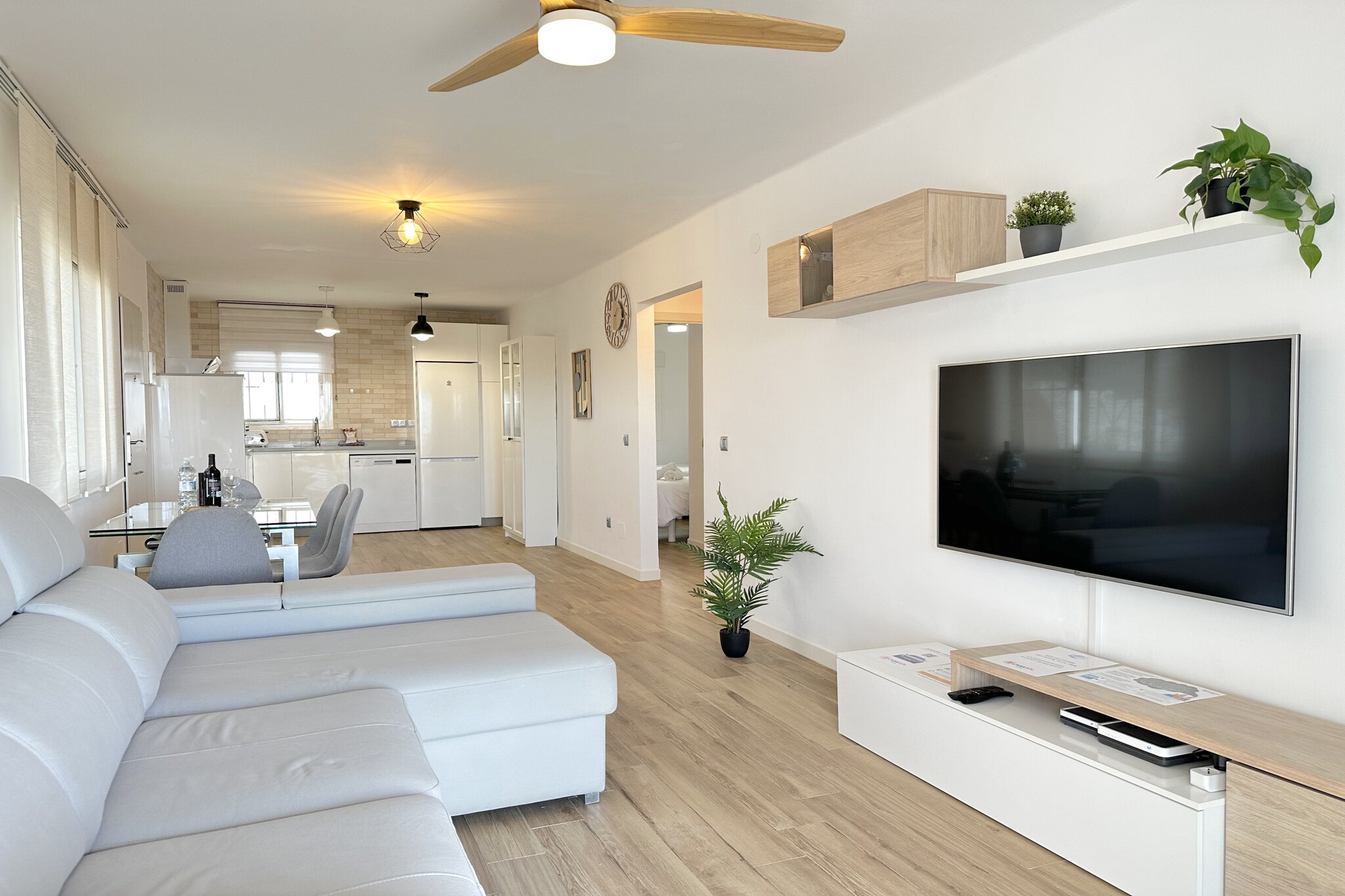 La Noria Sunny Stay by Casasol-Living room