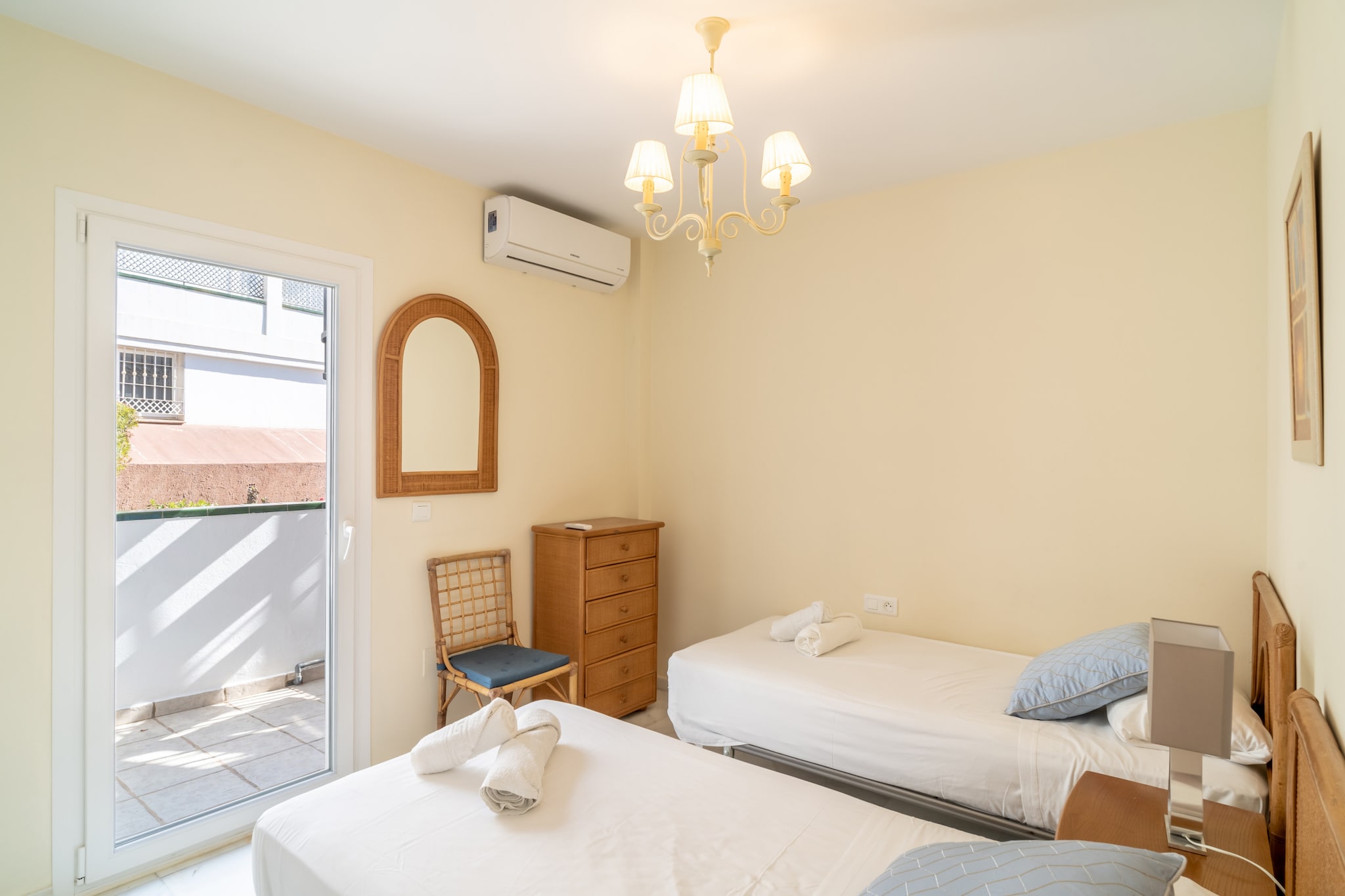 Fuentesol 16 Casa Sunrise by Casasol-Chambre