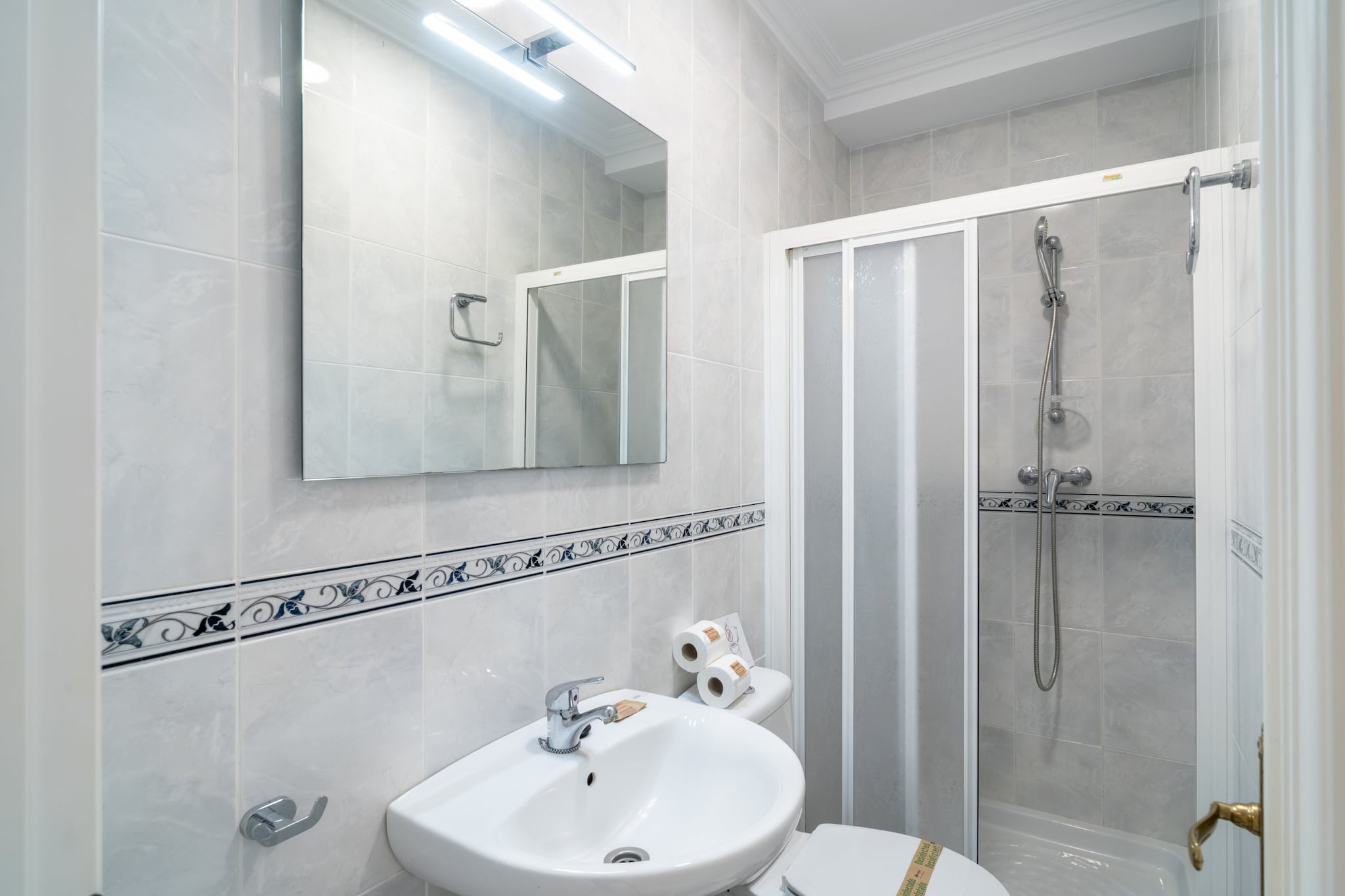 Fuentesol 16 Casa Sunrise by Casasol-Salle de bain