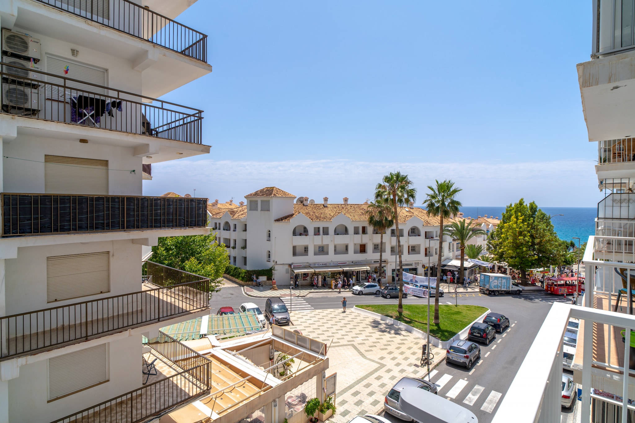 Gaviota 3º3 Central Living by Casasol
