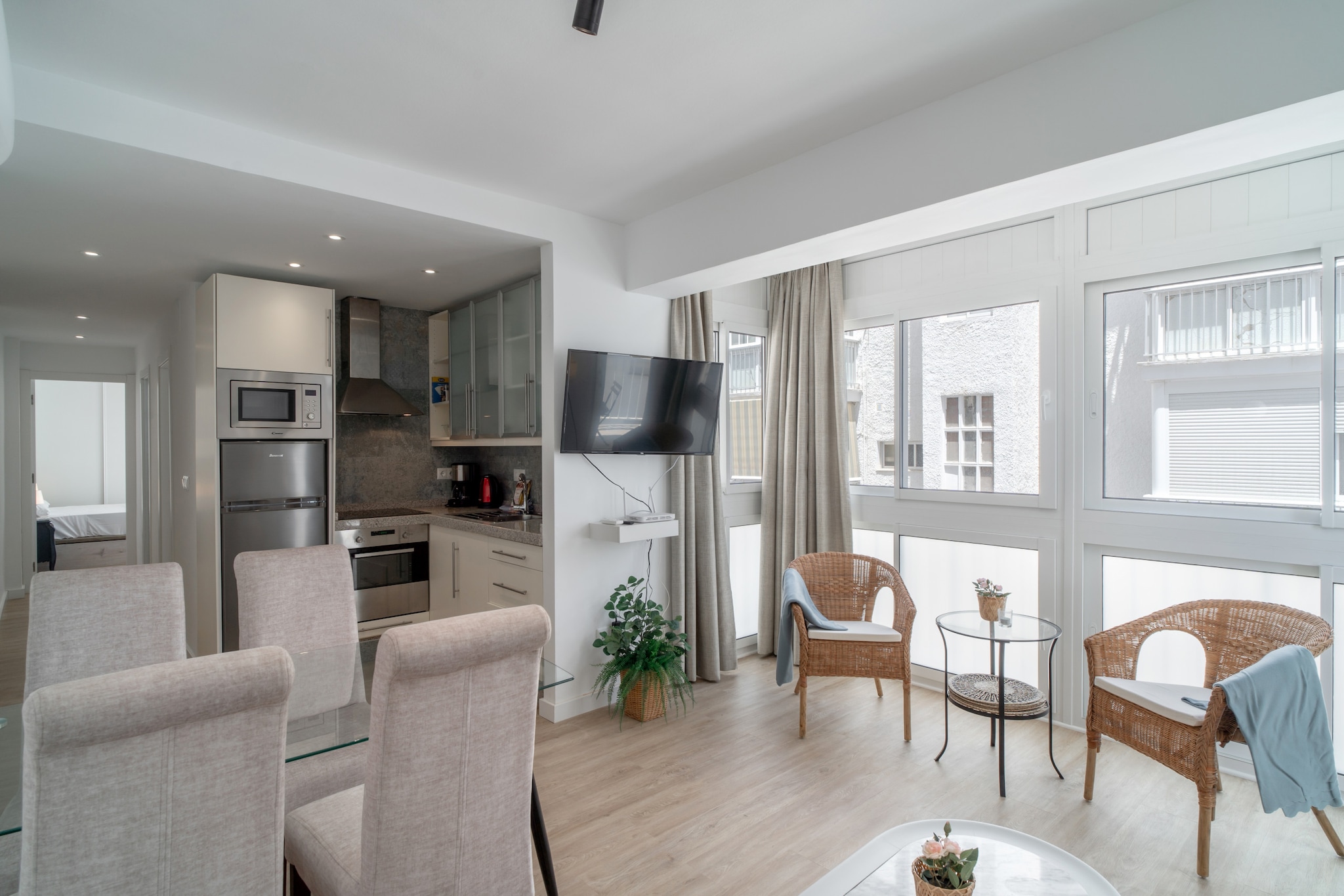 Gaviota 3º3 Central Living by Casasol