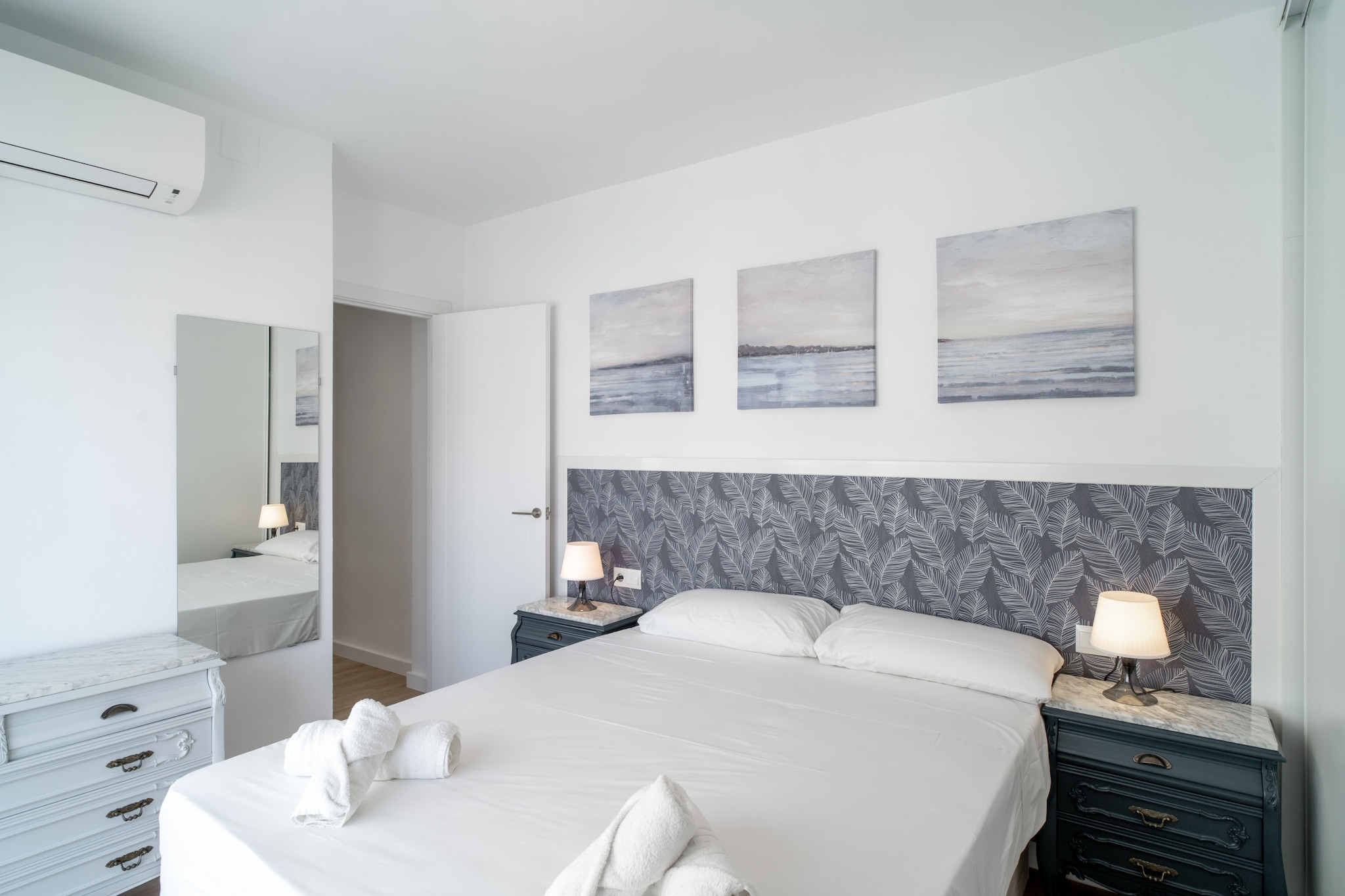 Gaviota 3º3 Central Living by Casasol-Schlafzimmer