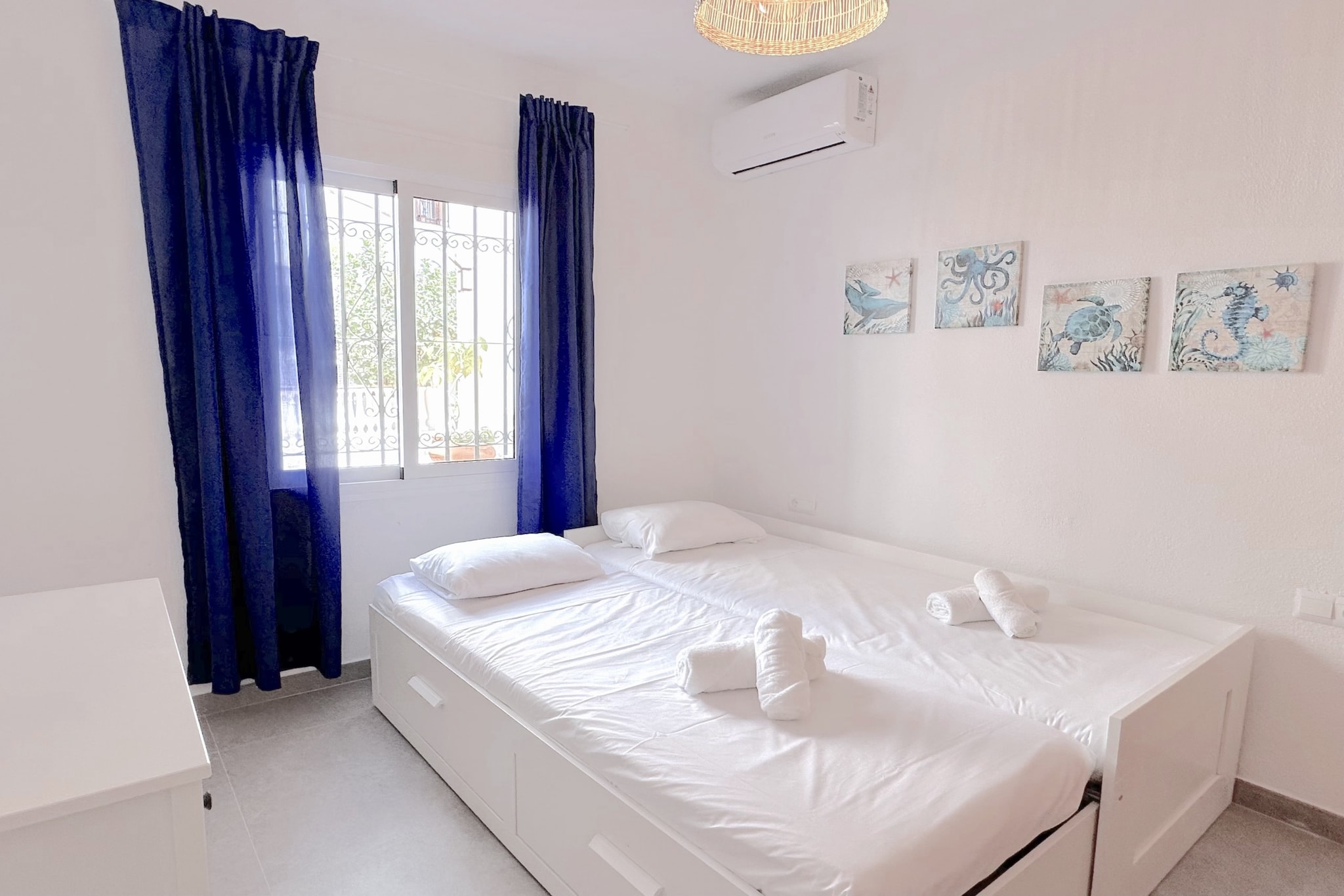 Villa Sofia Seaview Dreamscape by Casasol-Schlafzimmer