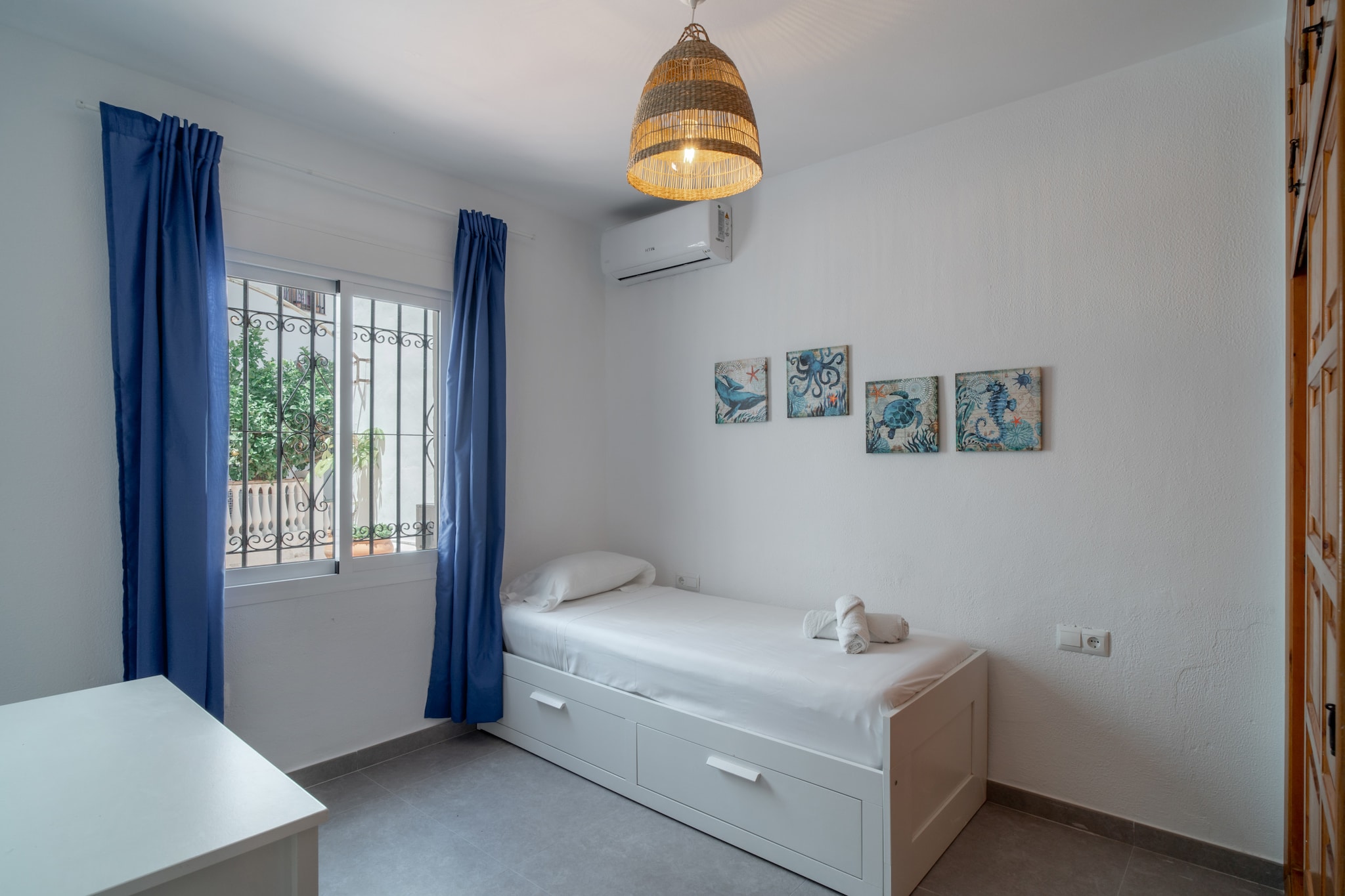 Villa Sofia Seaview Dreamscape by Casasol-Schlafzimmer