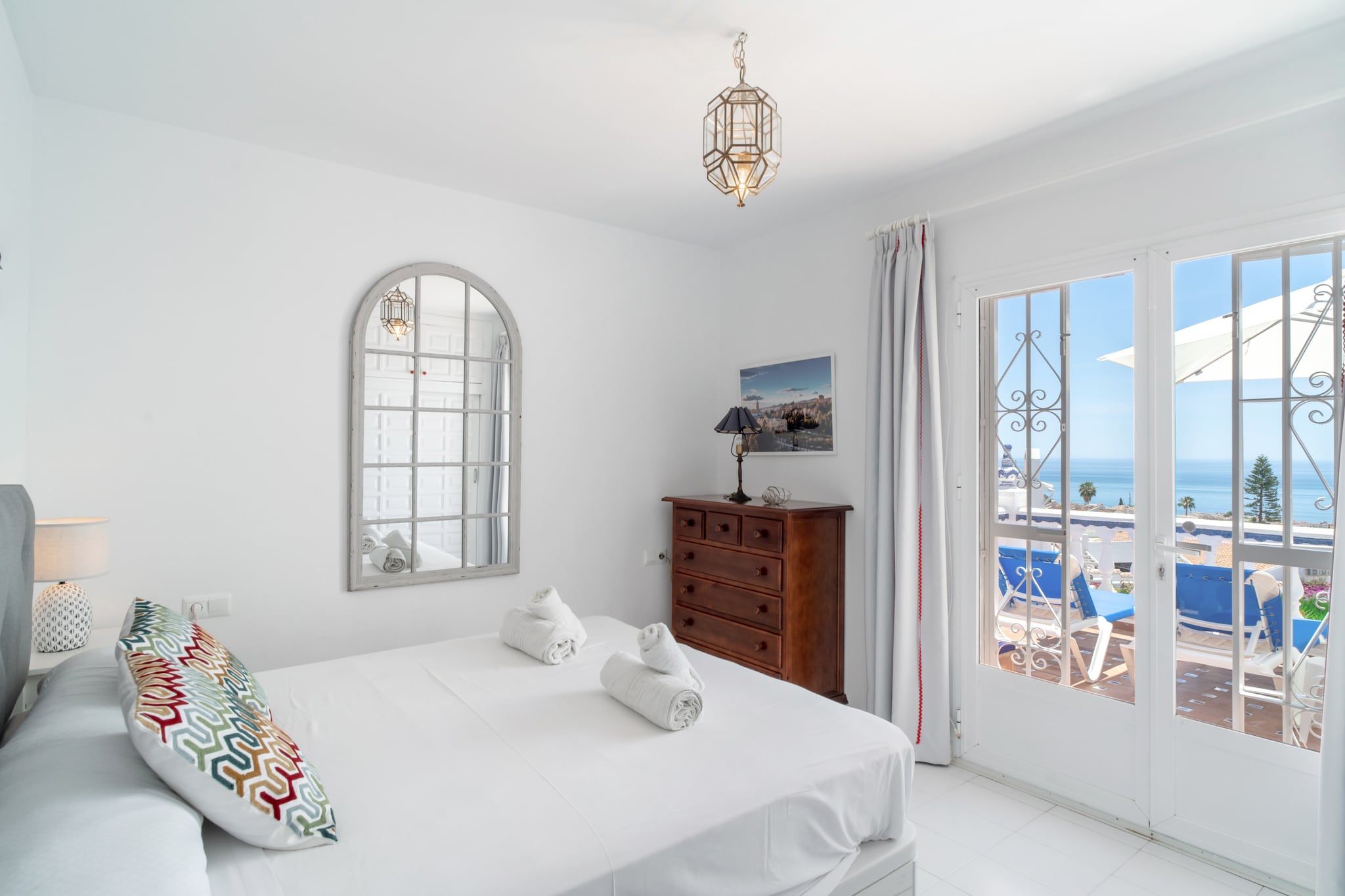 Los Aguacates Bellavista by Casasol-Schlafzimmer