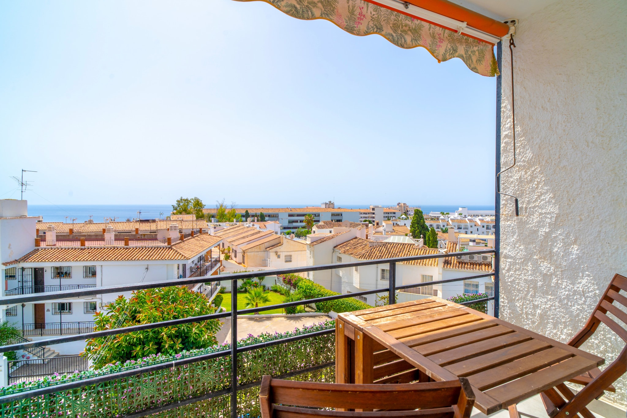 Perdigon 325 Paradise by Casasol-Terrasse