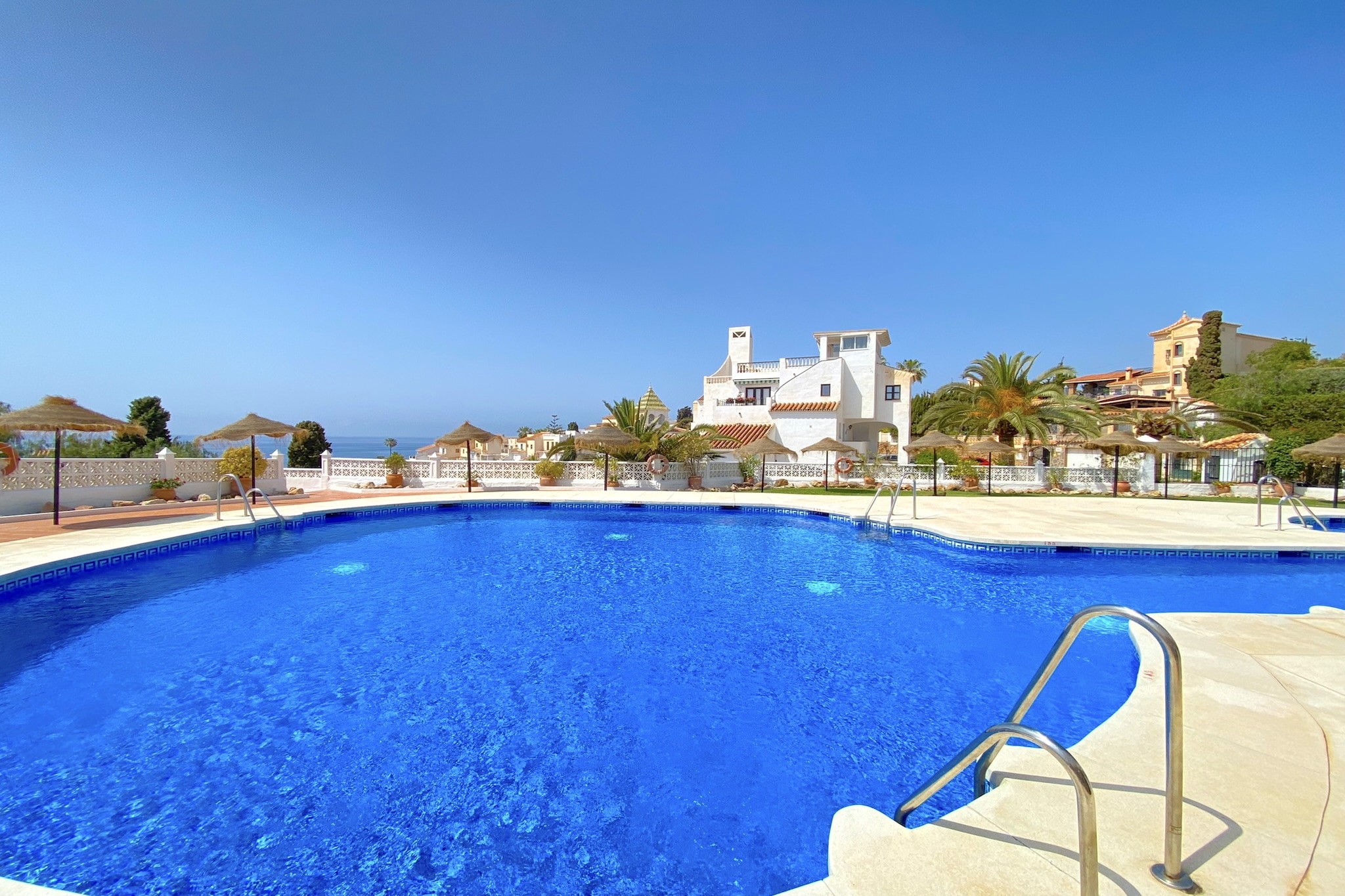 Capistrano Playa 715 by Casasol-Schwimmbad