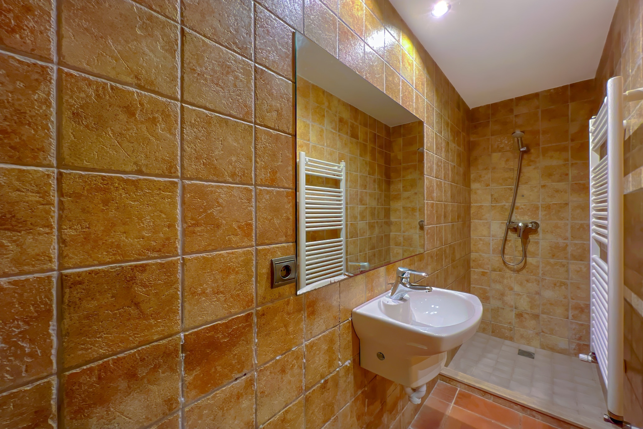 Vivalidays Casa Palamos - Costa Brava-Badezimmer