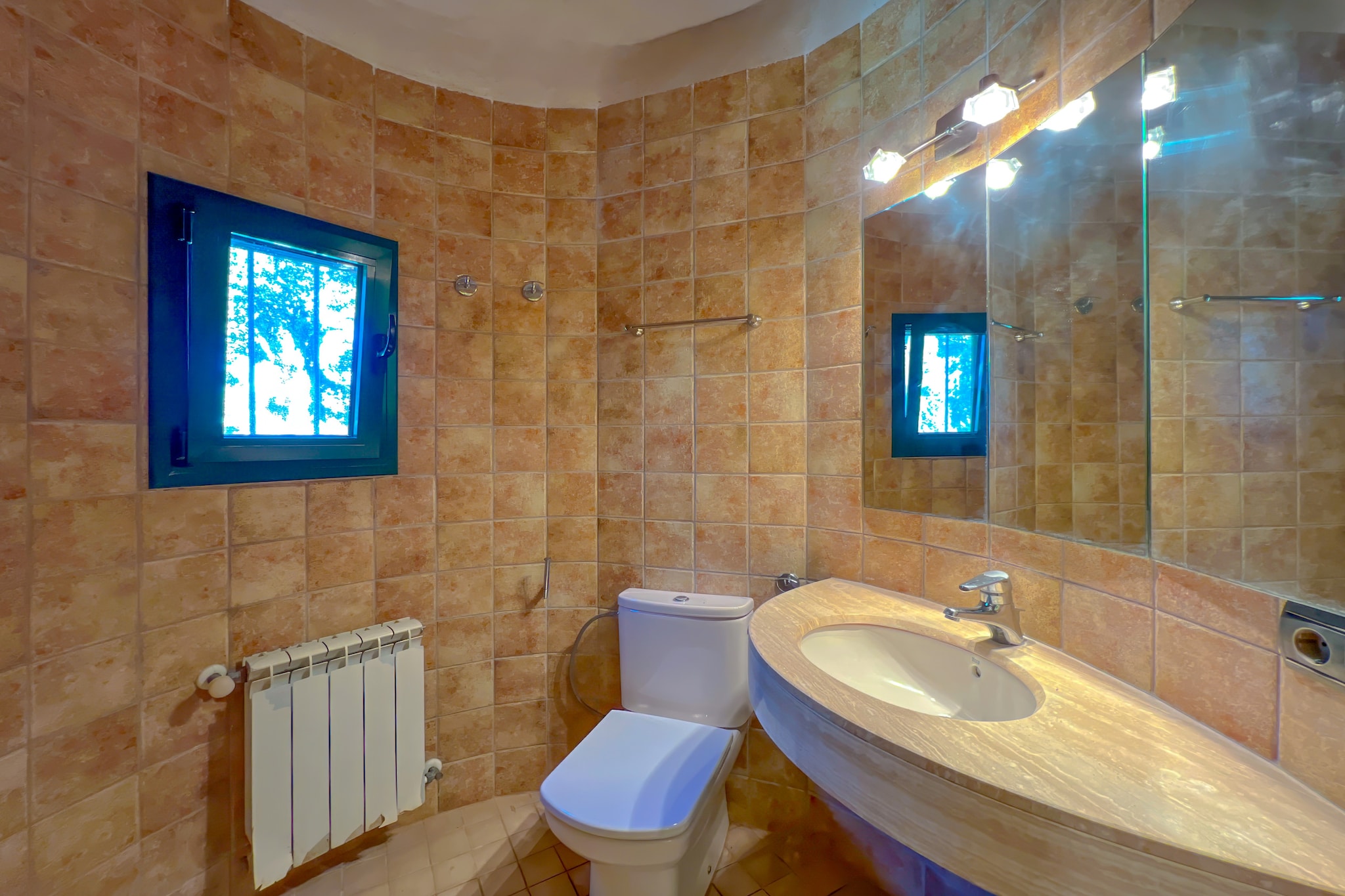 Vivalidays Casa Palamos - Costa Brava-Badezimmer