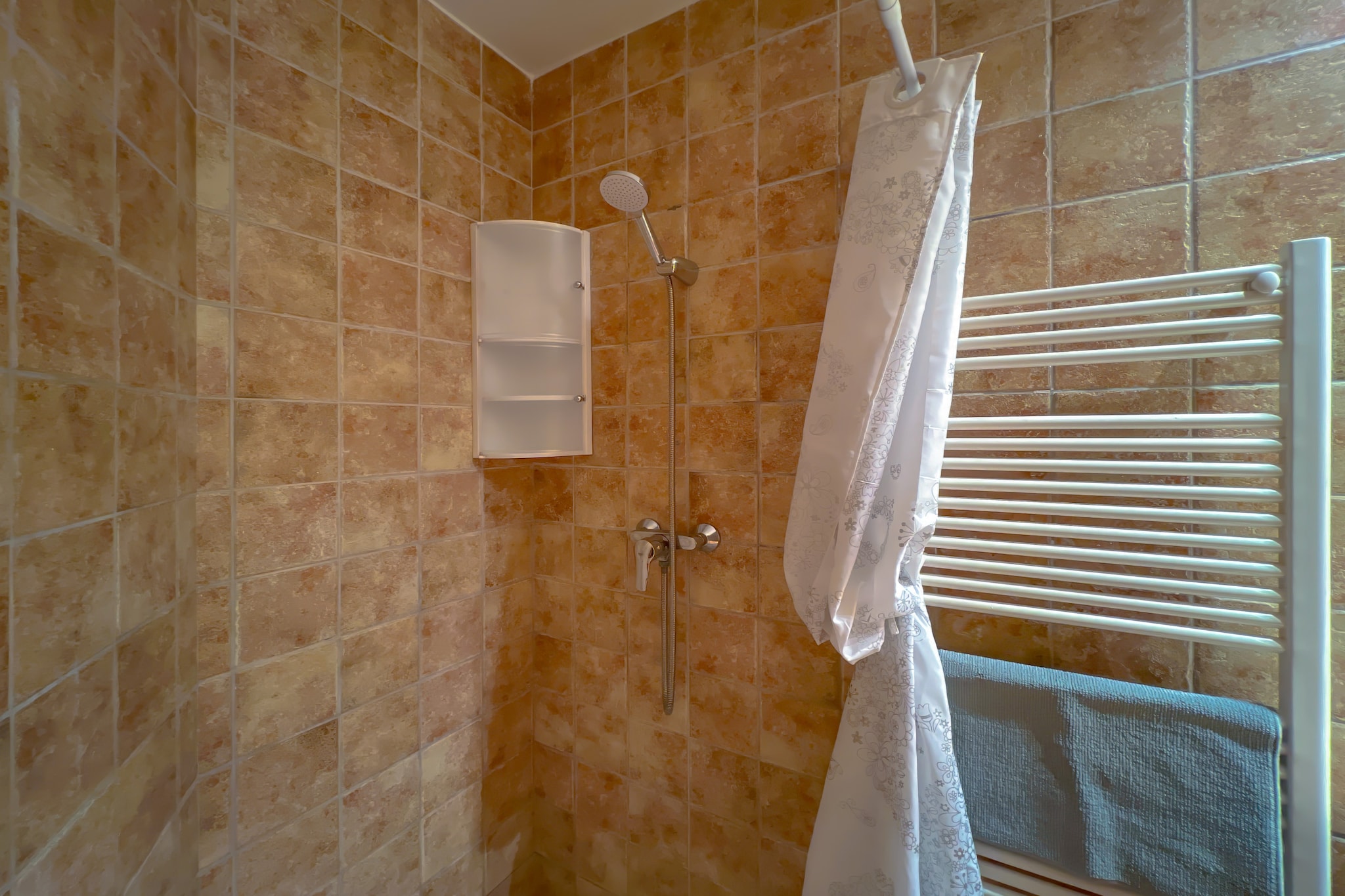 Vivalidays Casa Palamos - Costa Brava-Badezimmer
