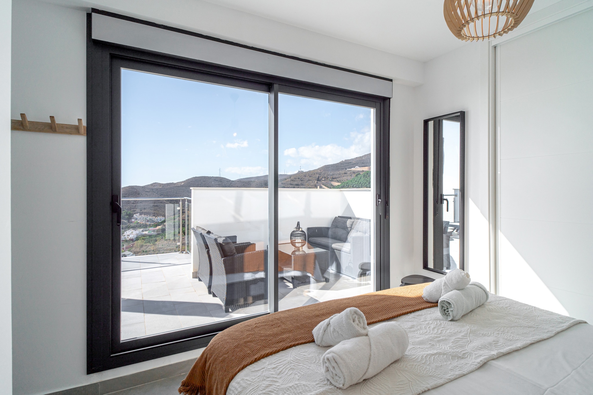 Penthouse Balcon del Mar Deluxe 1 by Casasol-Schlafzimmer