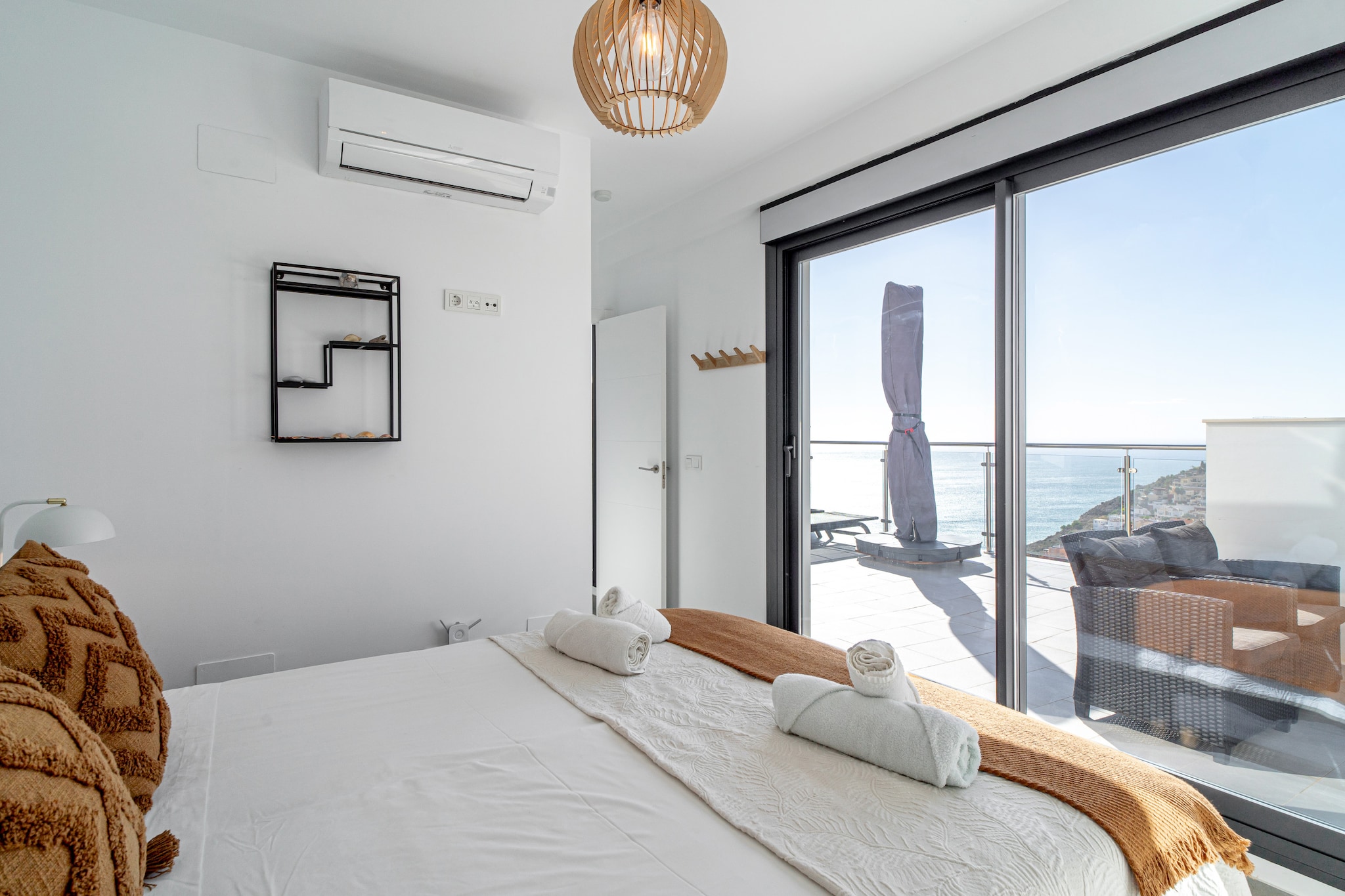 Penthouse Balcon del Mar Deluxe 1 by Casasol-Schlafzimmer